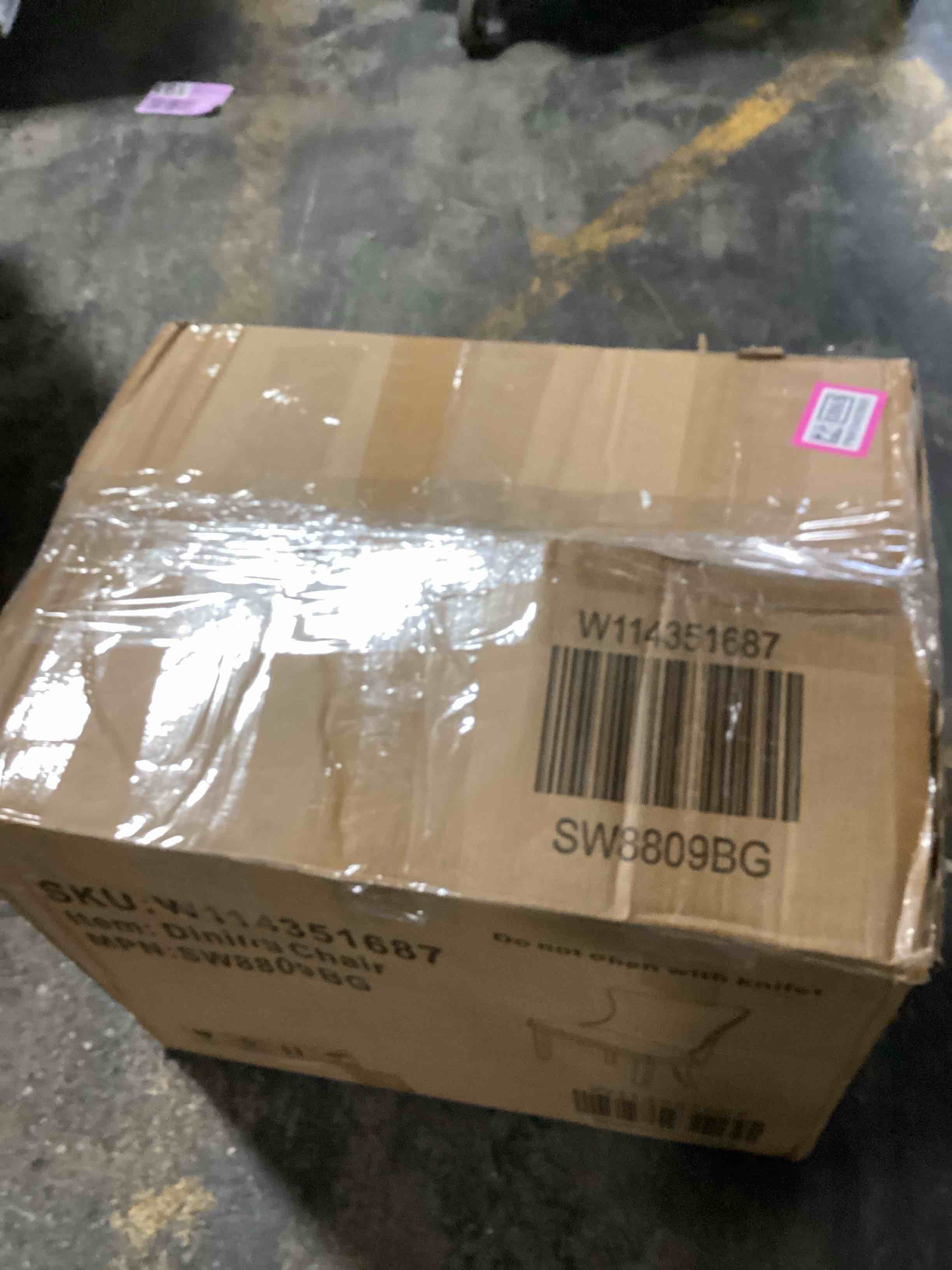 https://s3.amazonaws.com/lotting-images-prod/bidfta/PNK0450861_1731960588311.jpeg