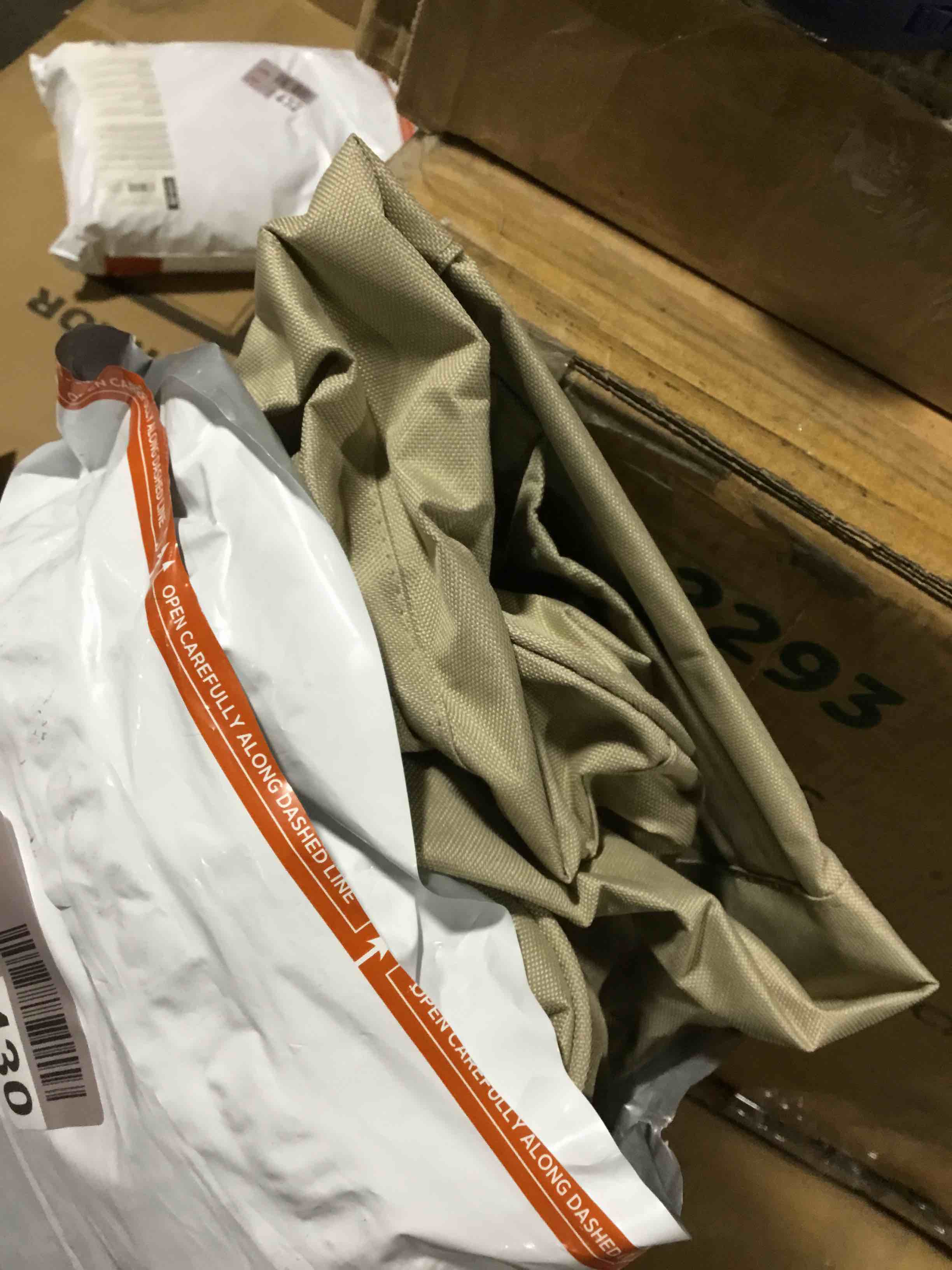 https://s3.amazonaws.com/lotting-images-prod/bidfta/PNK0451024_1731614887681.jpeg