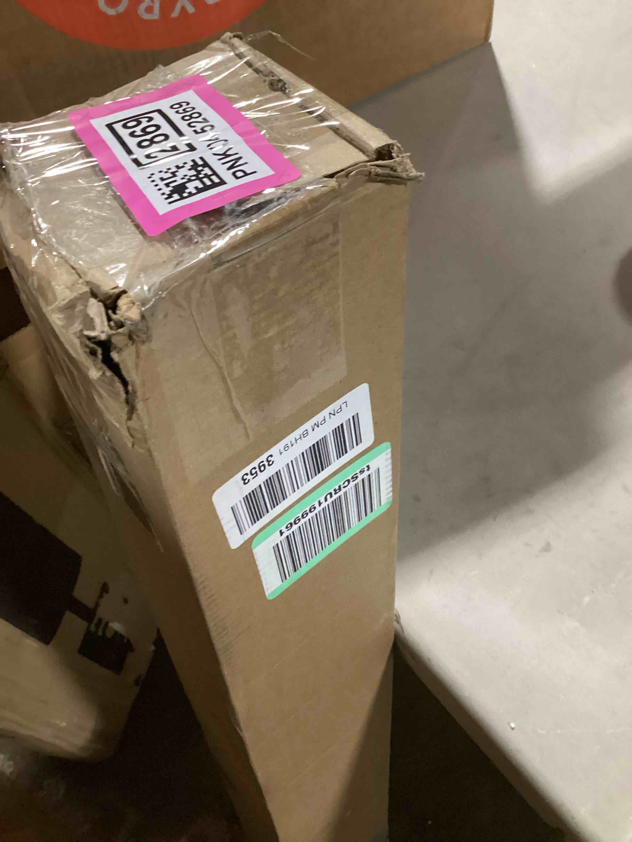 https://s3.amazonaws.com/lotting-images-prod/bidfta/PNK0452869_1729796255692.jpeg