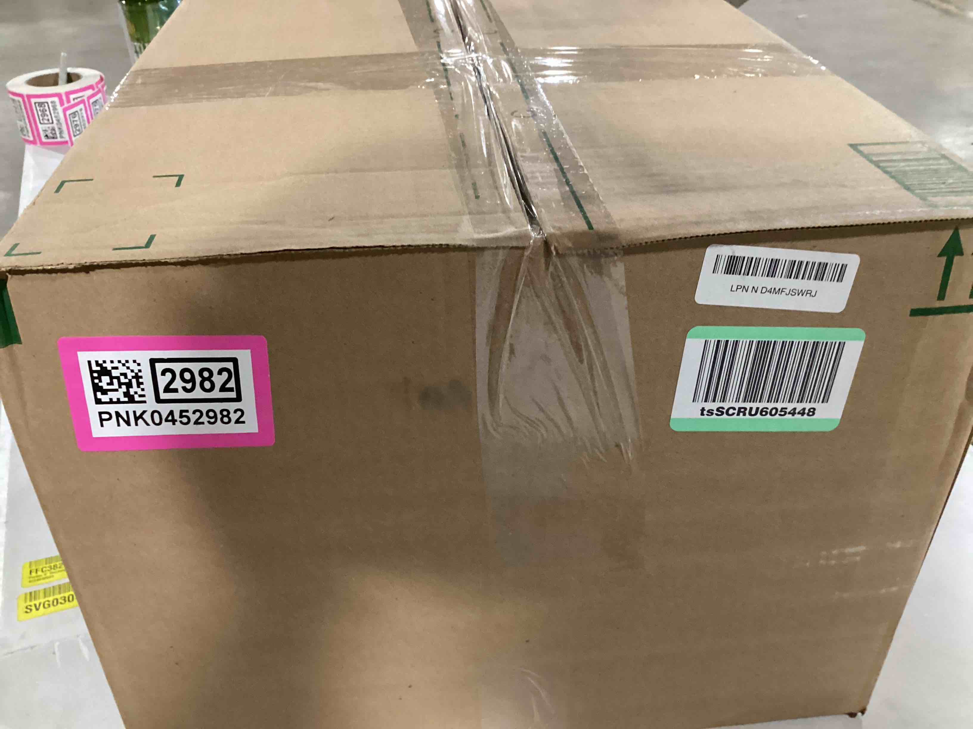 https://s3.amazonaws.com/lotting-images-prod/bidfta/PNK0452982_1729710725305.jpeg