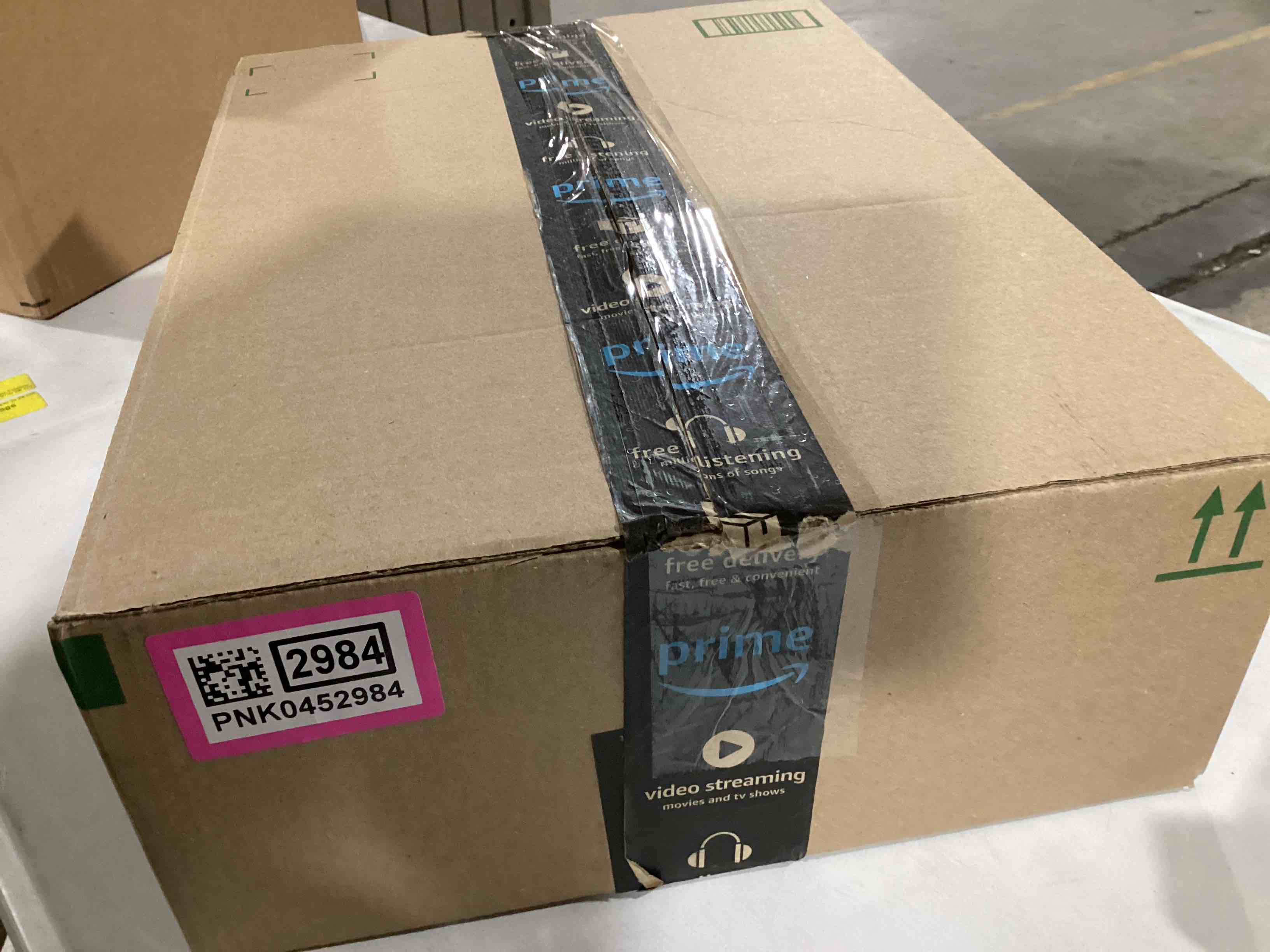 https://s3.amazonaws.com/lotting-images-prod/bidfta/PNK0452984_1729710515432.jpeg