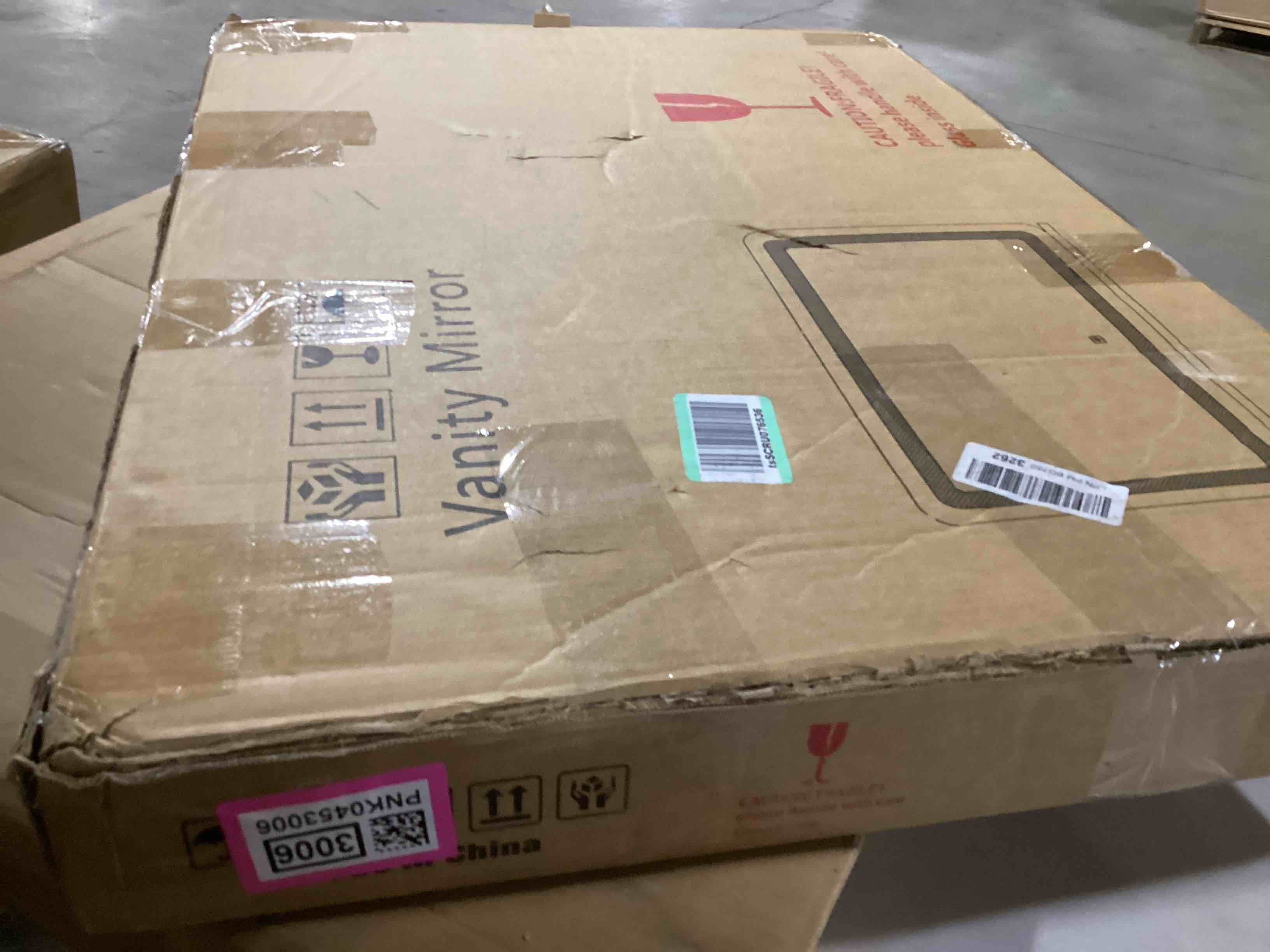 https://s3.amazonaws.com/lotting-images-prod/bidfta/PNK0453006_1729705223176.jpeg
