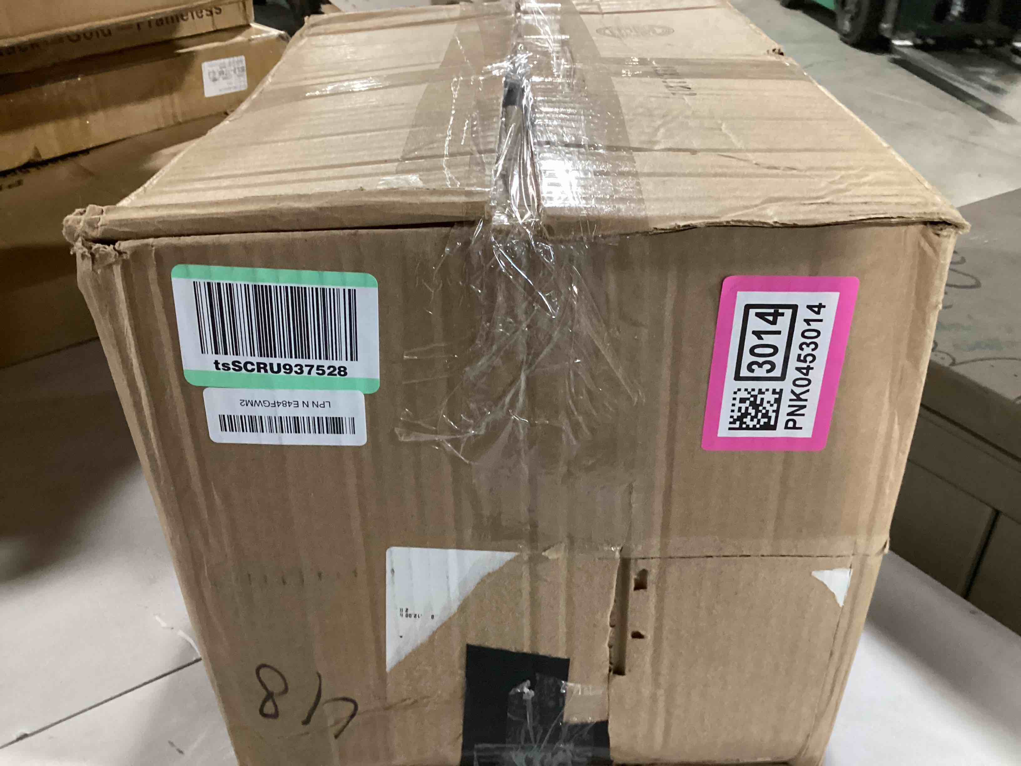 https://s3.amazonaws.com/lotting-images-prod/bidfta/PNK0453014_1729703943388.jpeg