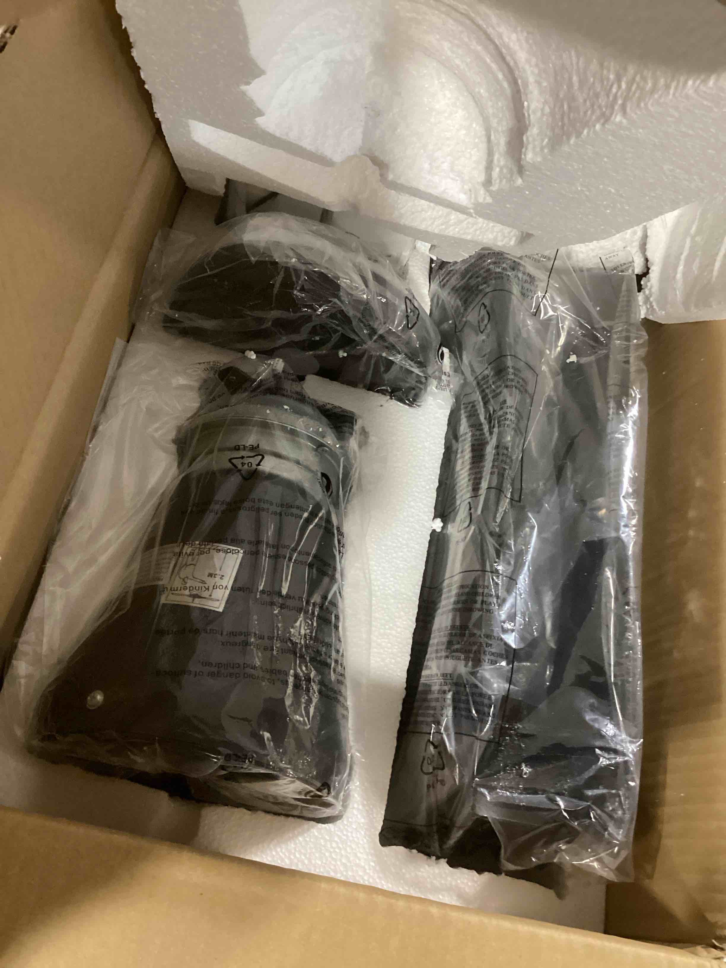 https://s3.amazonaws.com/lotting-images-prod/bidfta/PNK0453067_1729694527249.jpeg