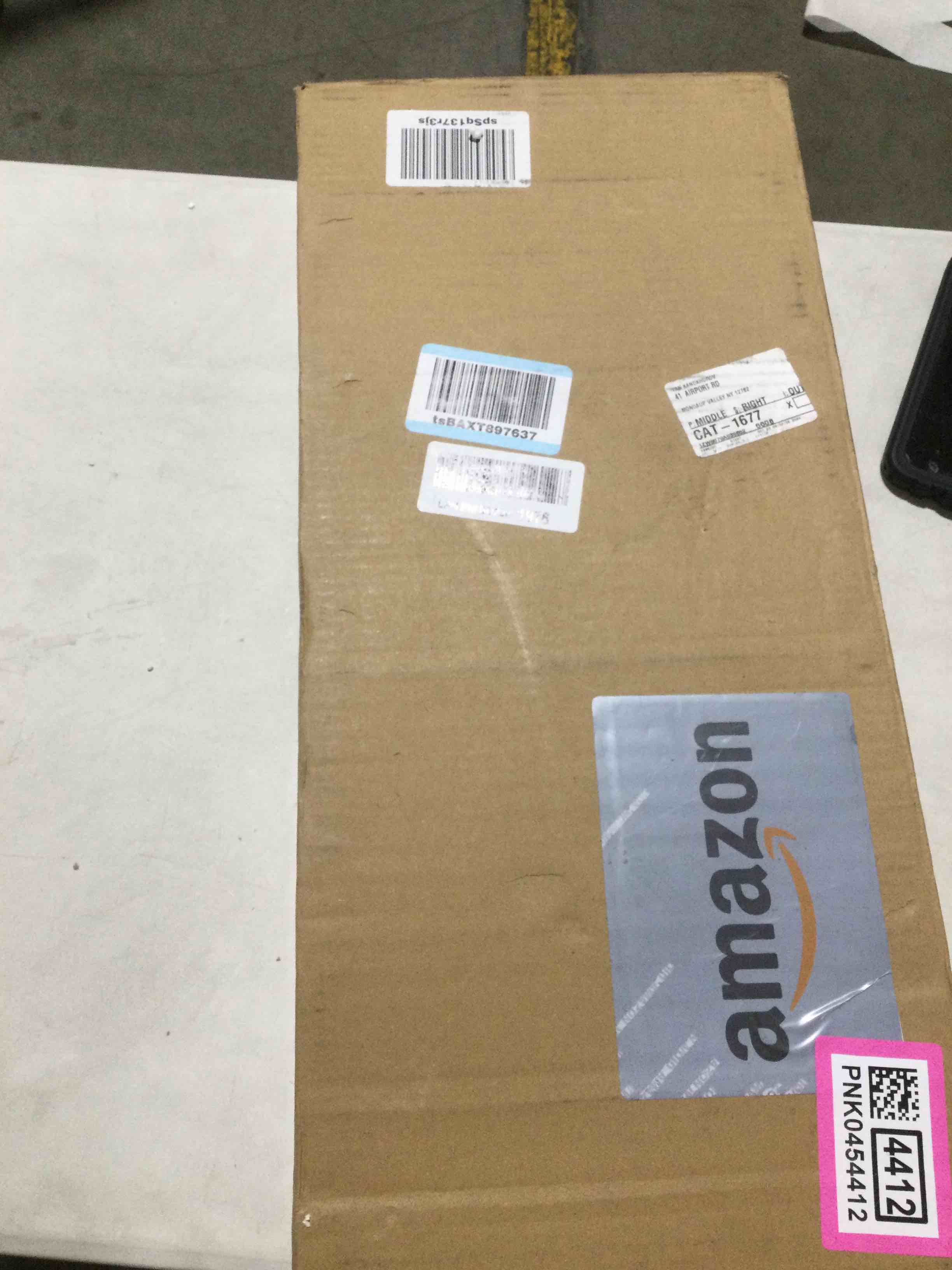 https://s3.amazonaws.com/lotting-images-prod/bidfta/PNK0454412_1731334825367.jpeg