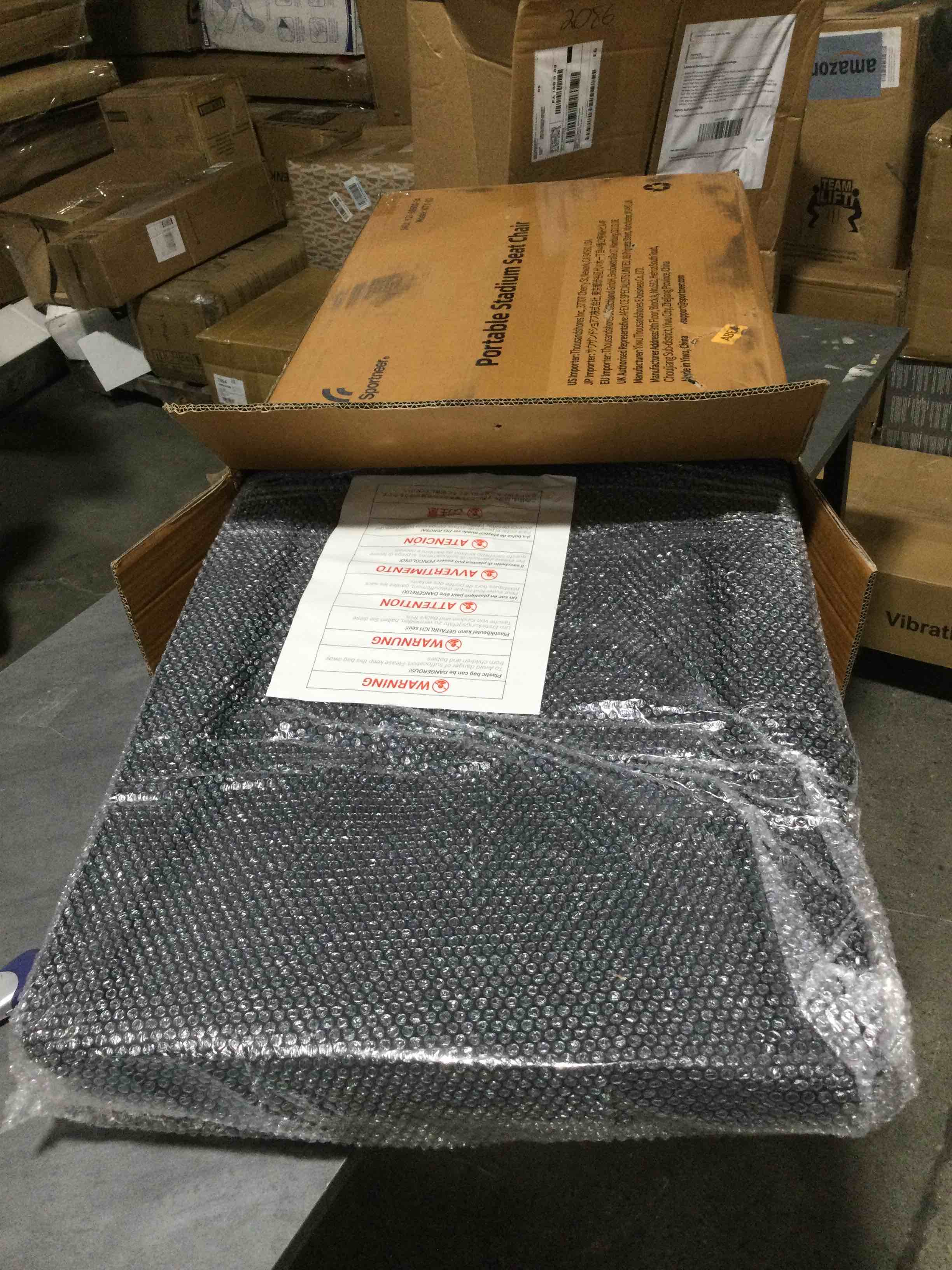 https://s3.amazonaws.com/lotting-images-prod/bidfta/PNK0454585_1730986274616.jpeg