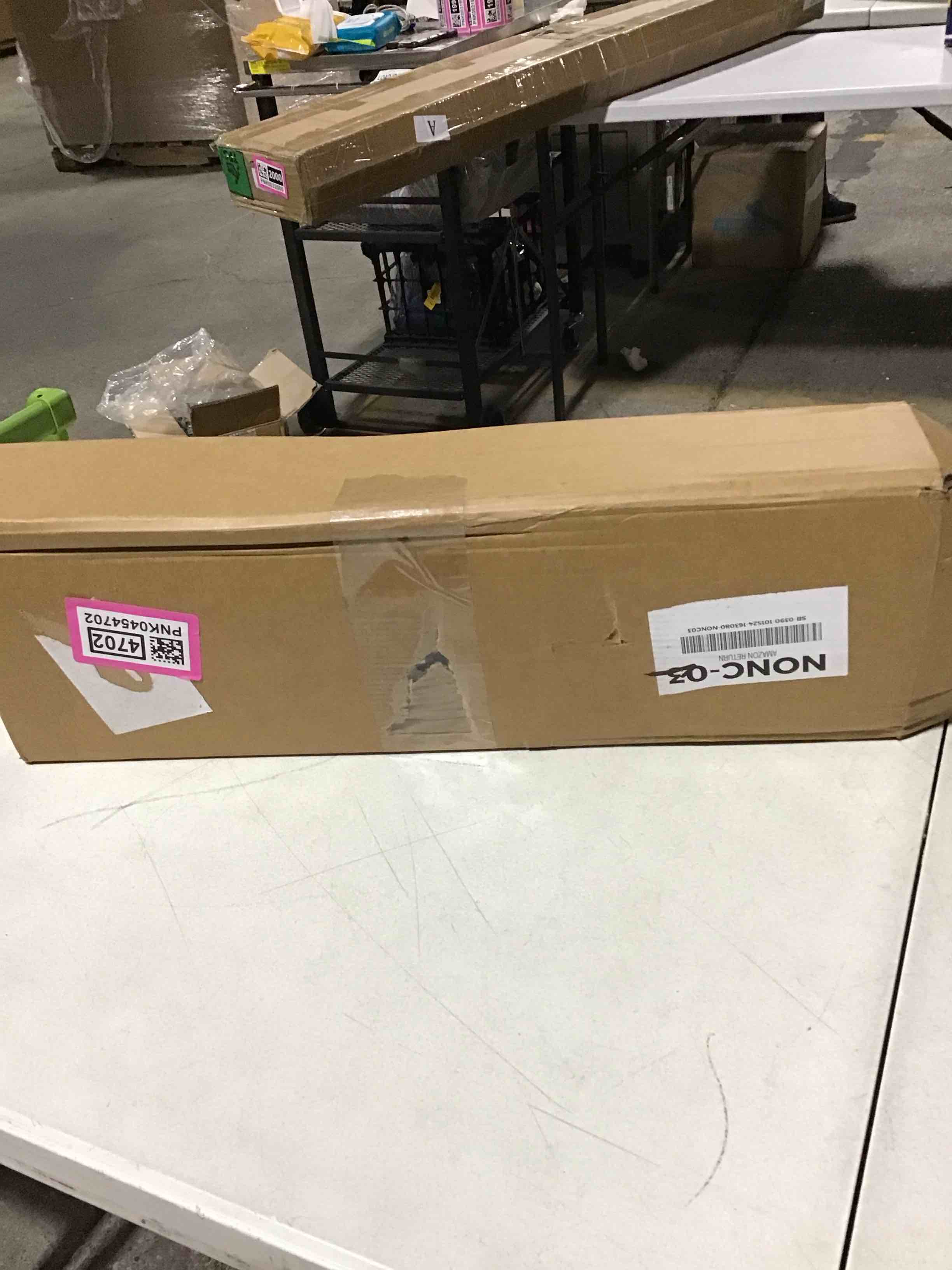 https://s3.amazonaws.com/lotting-images-prod/bidfta/PNK0454702_1730898287319.jpeg