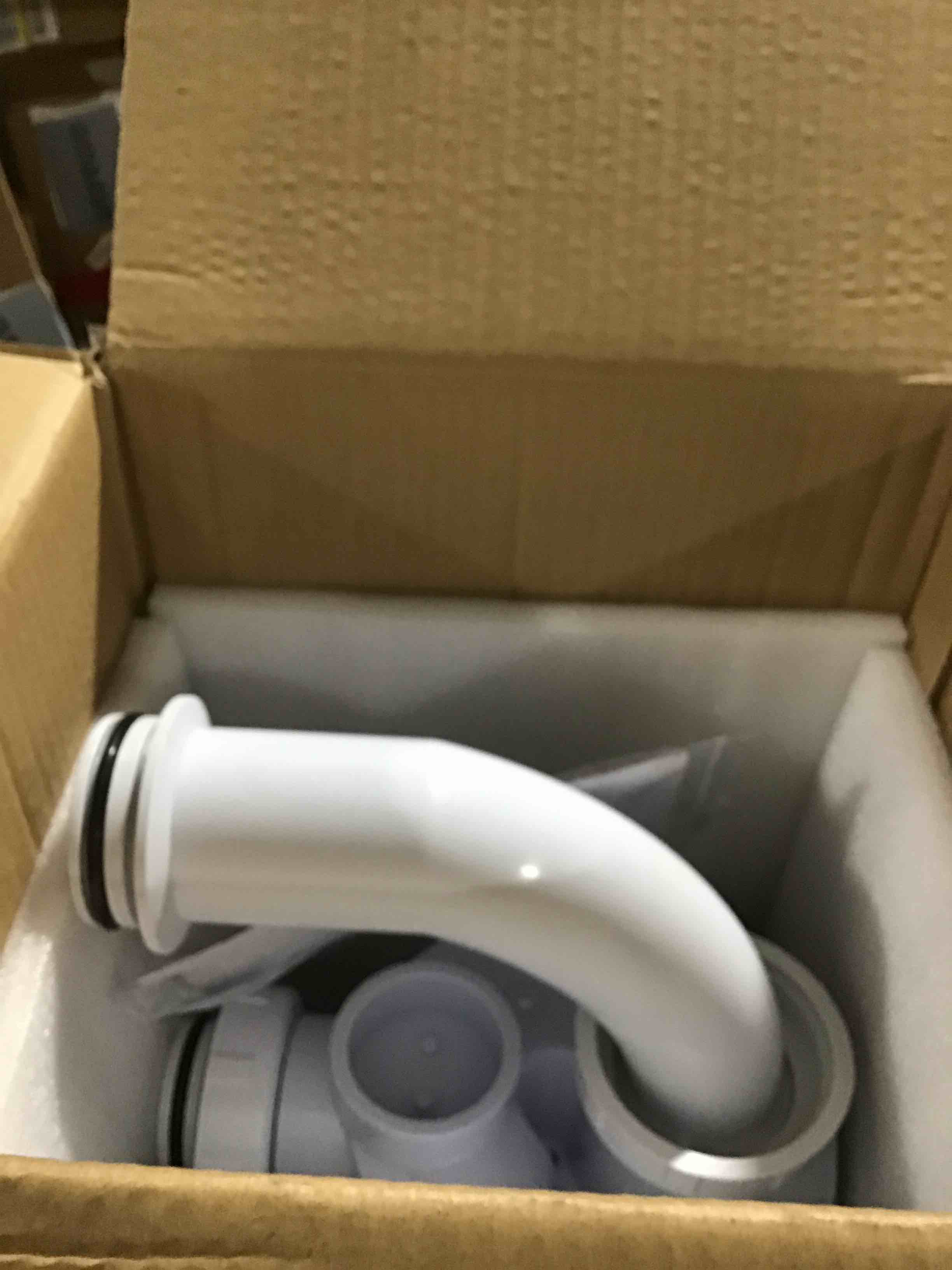 https://s3.amazonaws.com/lotting-images-prod/bidfta/PNK0454755_1730831386843.jpeg