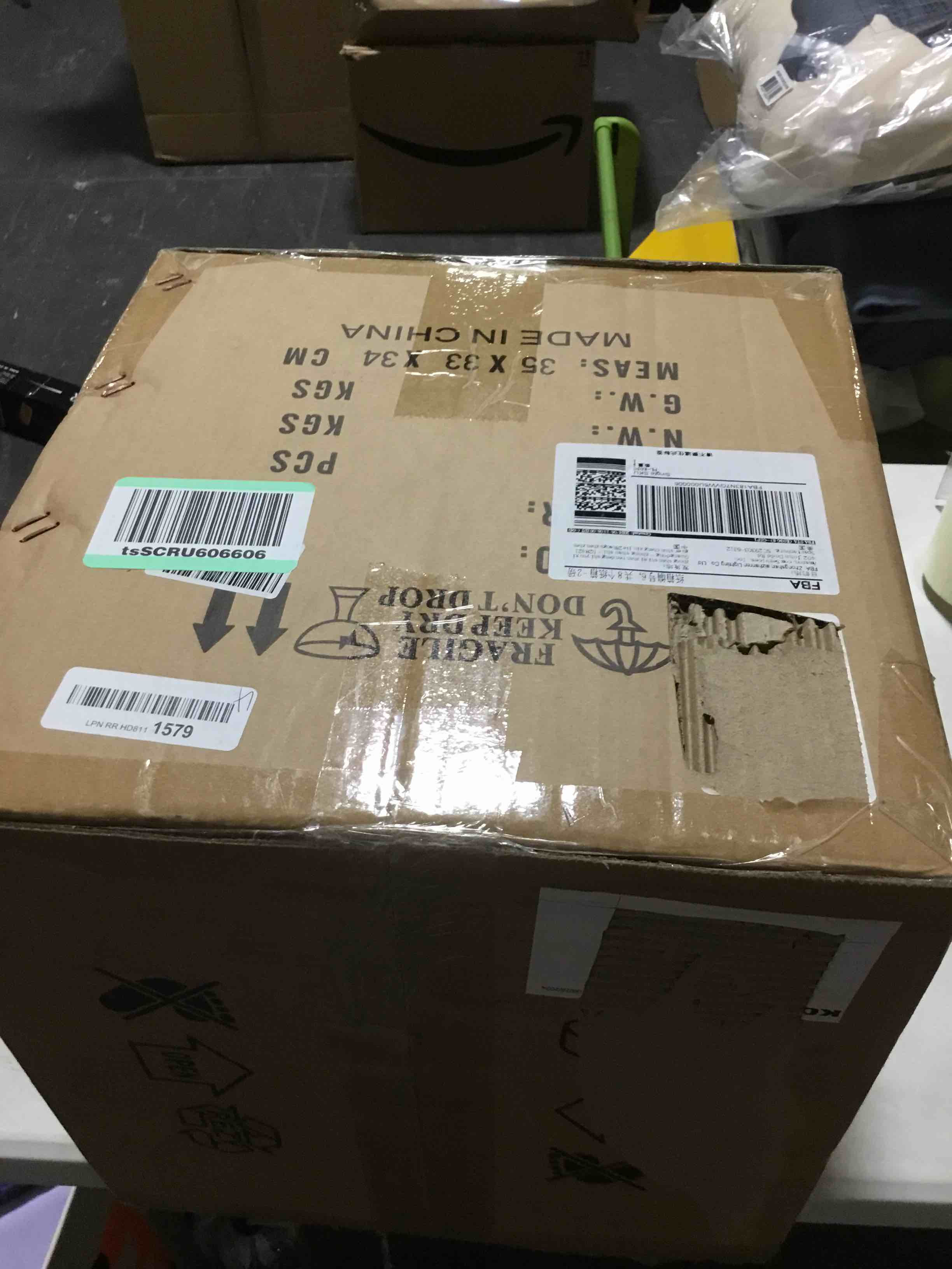 https://s3.amazonaws.com/lotting-images-prod/bidfta/PNK0454973_1730746381679.jpeg