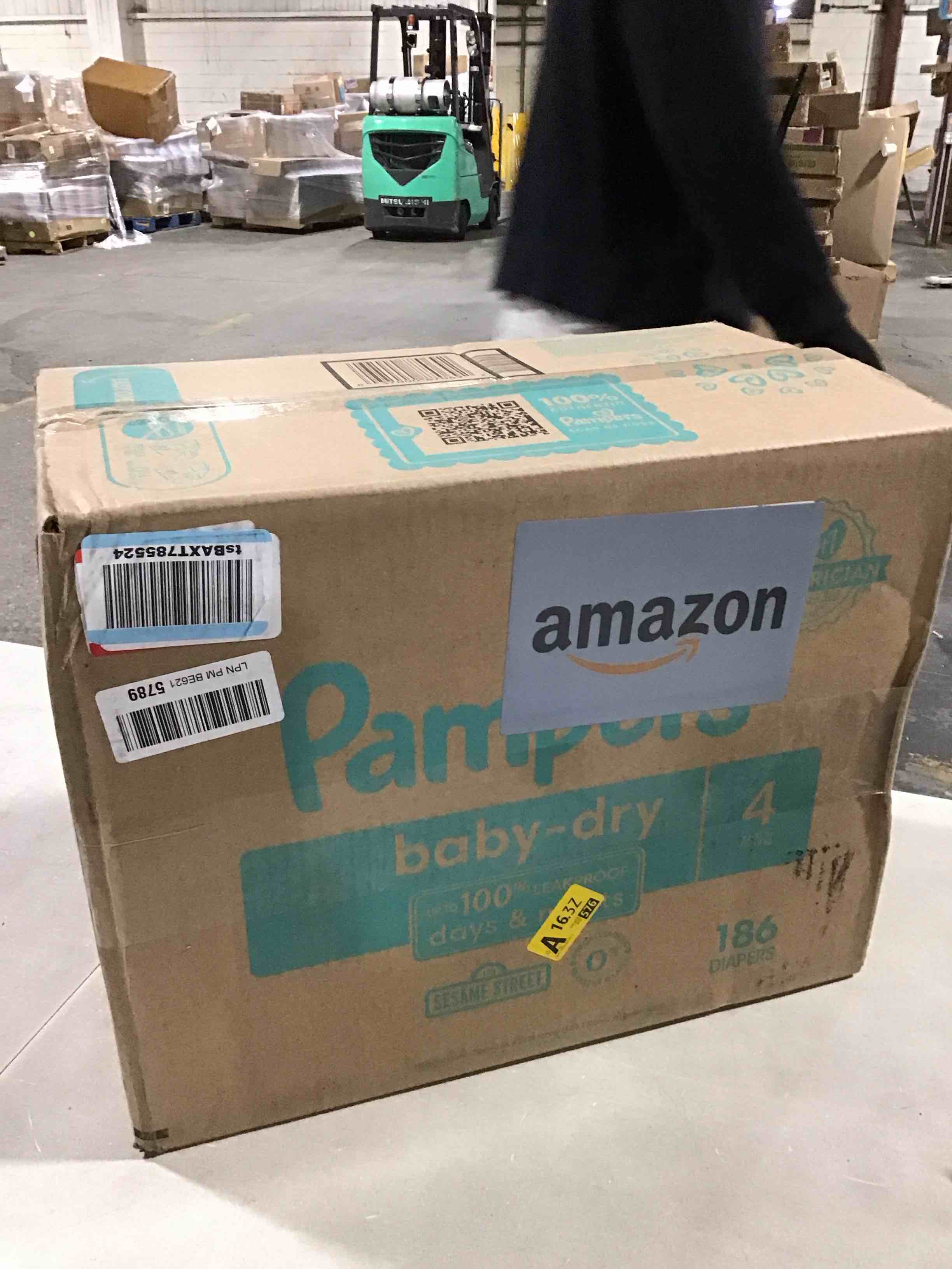 https://s3.amazonaws.com/lotting-images-prod/bidfta/PNK0455144_1730315960747.jpeg