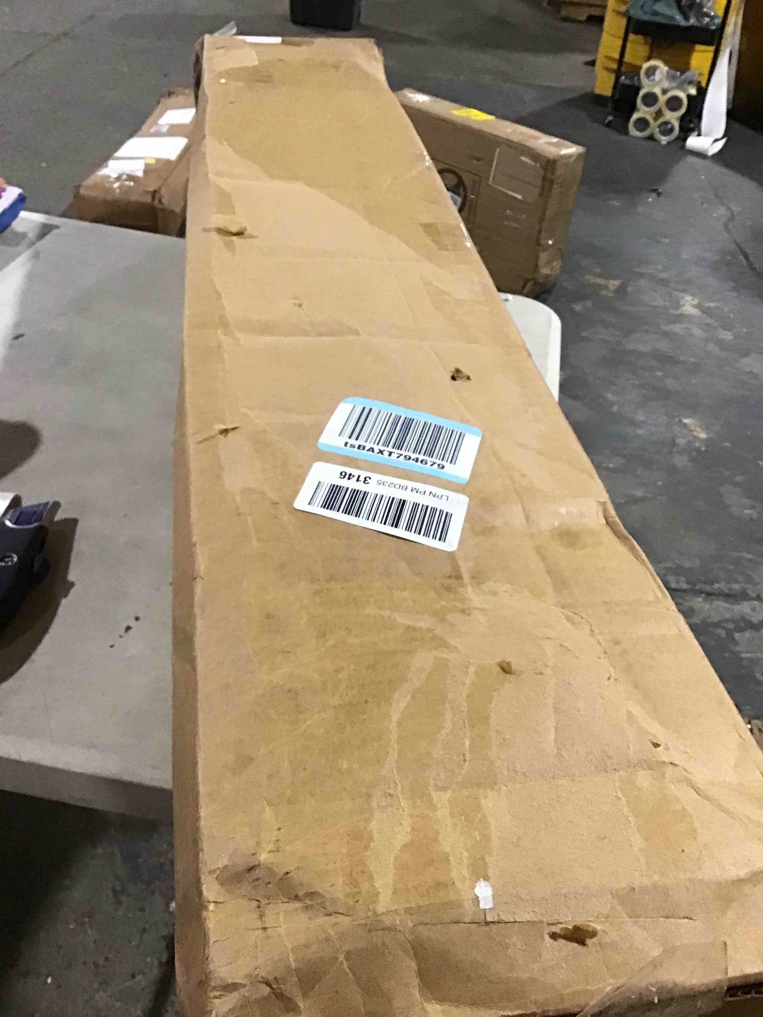 https://s3.amazonaws.com/lotting-images-prod/bidfta/PNK0455156_1730314544358.jpeg
