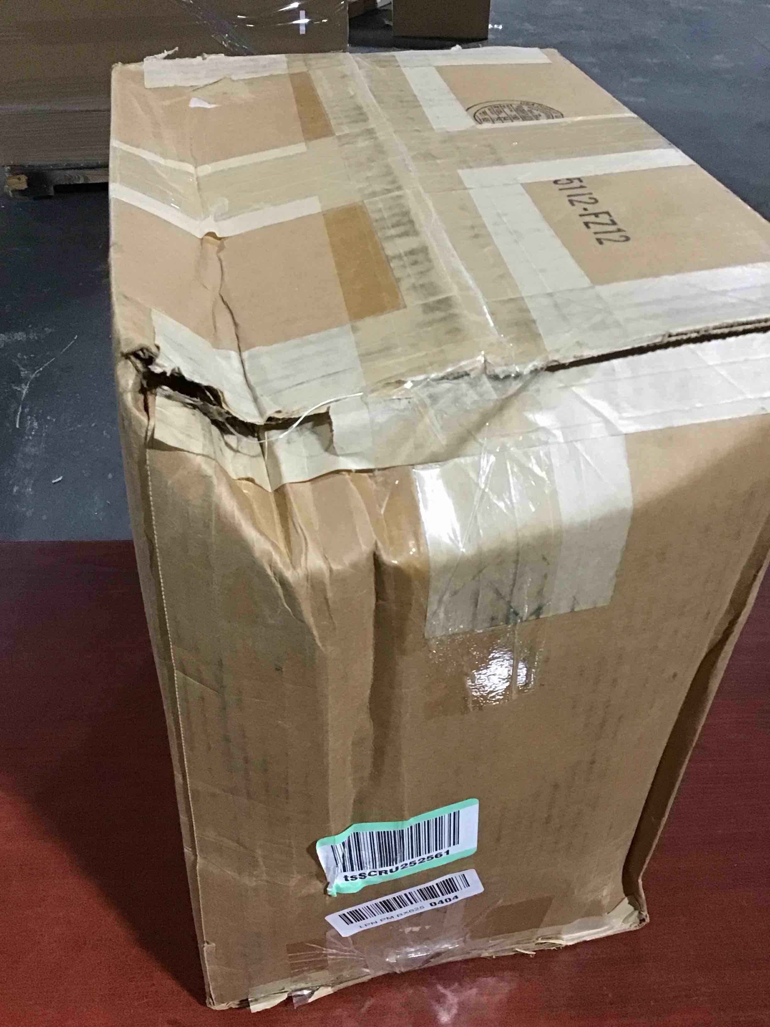 https://s3.amazonaws.com/lotting-images-prod/bidfta/PNK0455211_1730308556068.jpeg