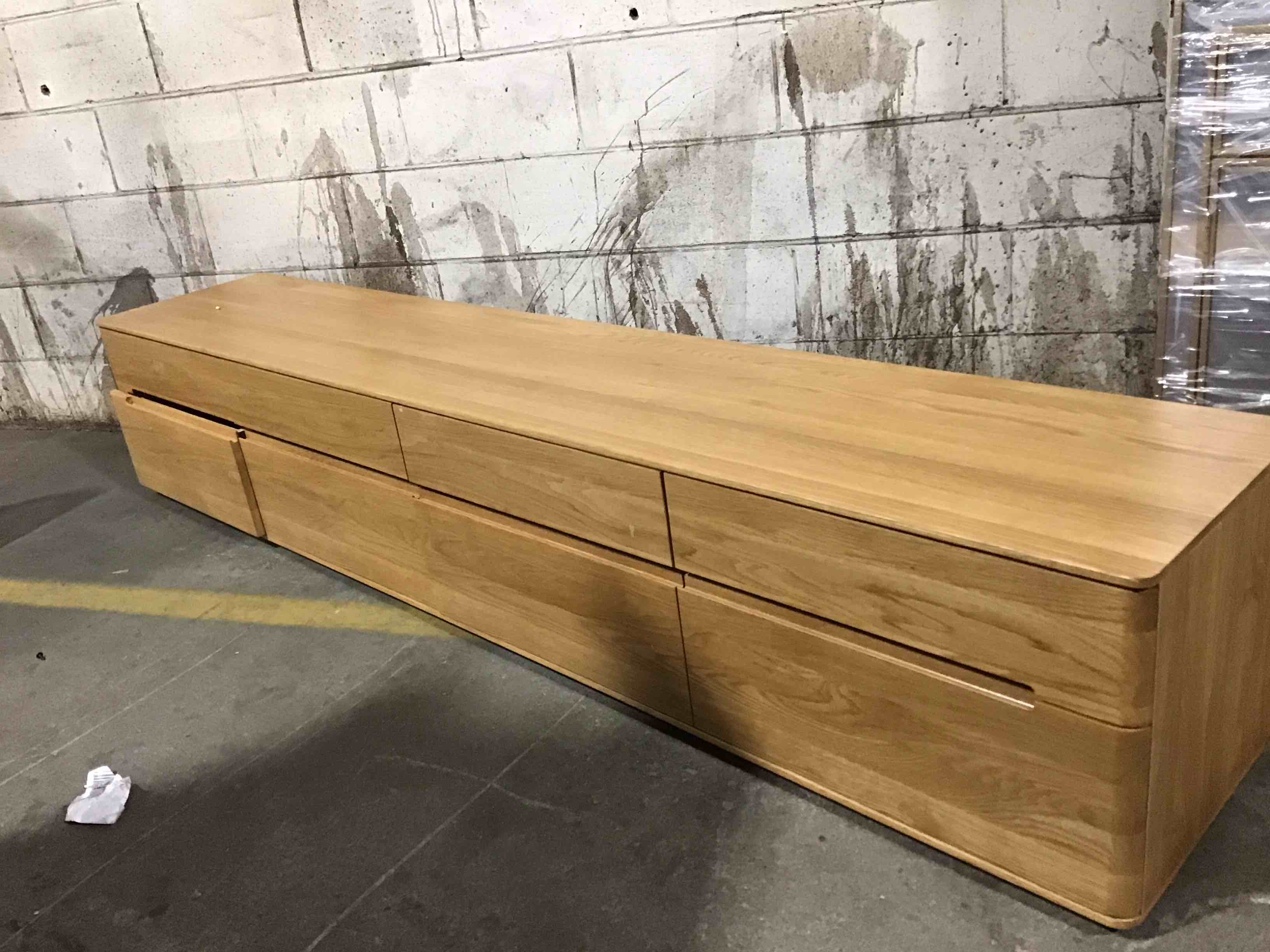 Yeswood Seasonal Home Tv Stand Oak Finish 