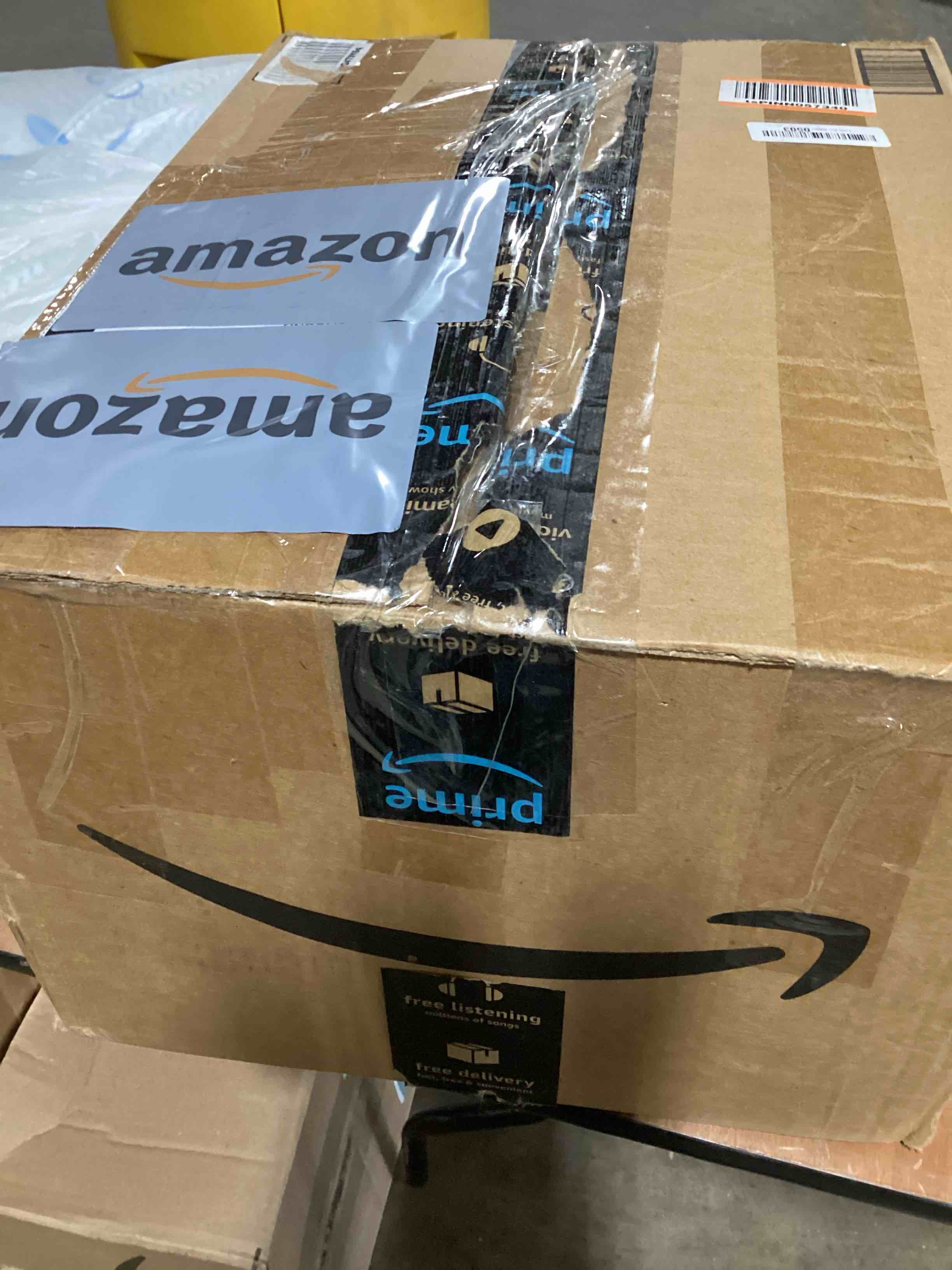https://s3.amazonaws.com/lotting-images-prod/bidfta/PNK0455639_1729710846174.jpeg