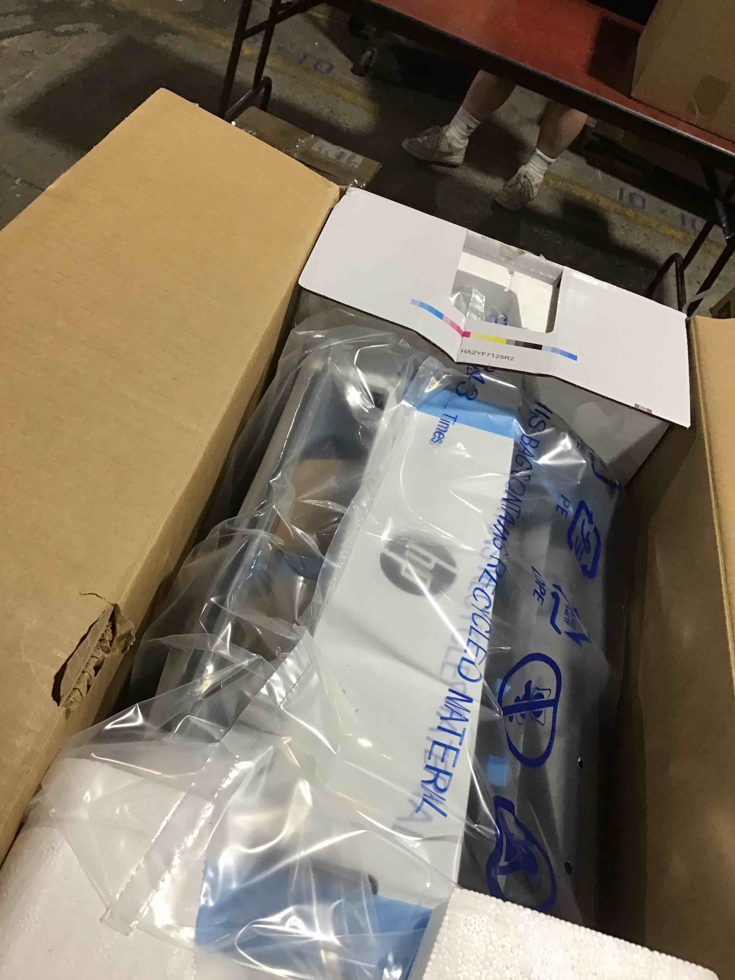 https://s3.amazonaws.com/lotting-images-prod/bidfta/PNK0455845_1729539915333.jpeg