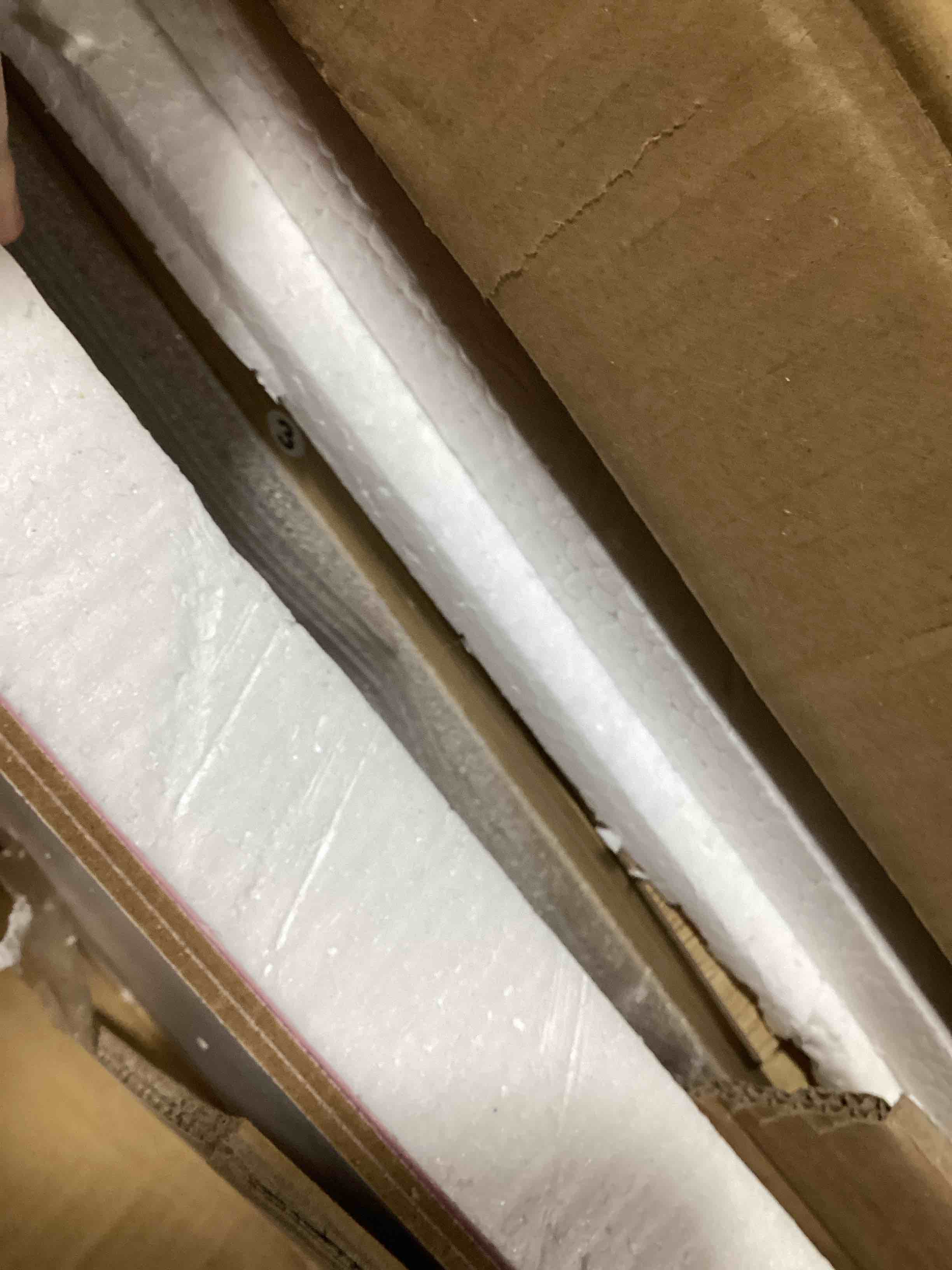 https://s3.amazonaws.com/lotting-images-prod/bidfta/PNK0456684_1730309402769.jpeg