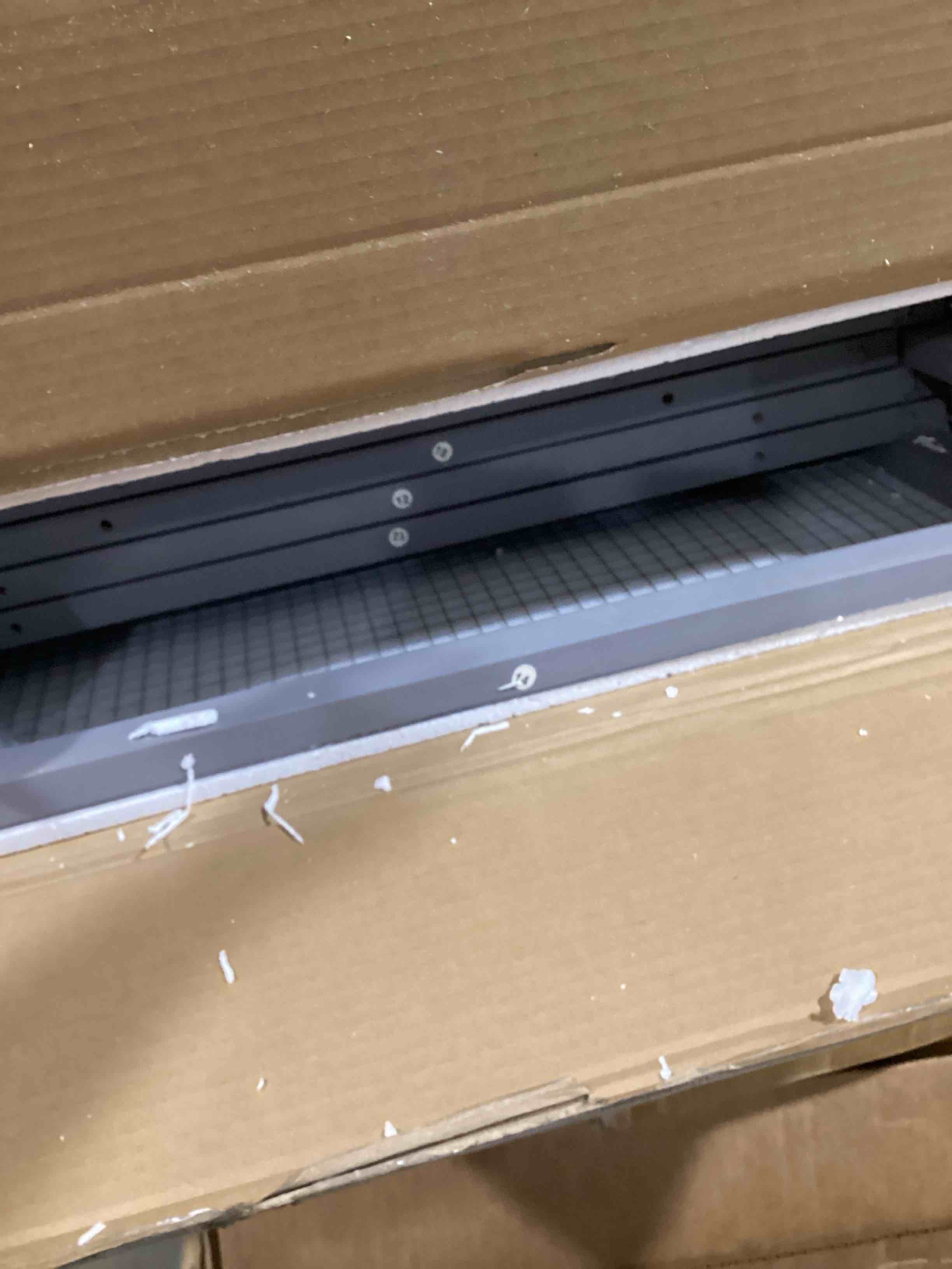 https://s3.amazonaws.com/lotting-images-prod/bidfta/PNK0456730_1730291152259.jpeg