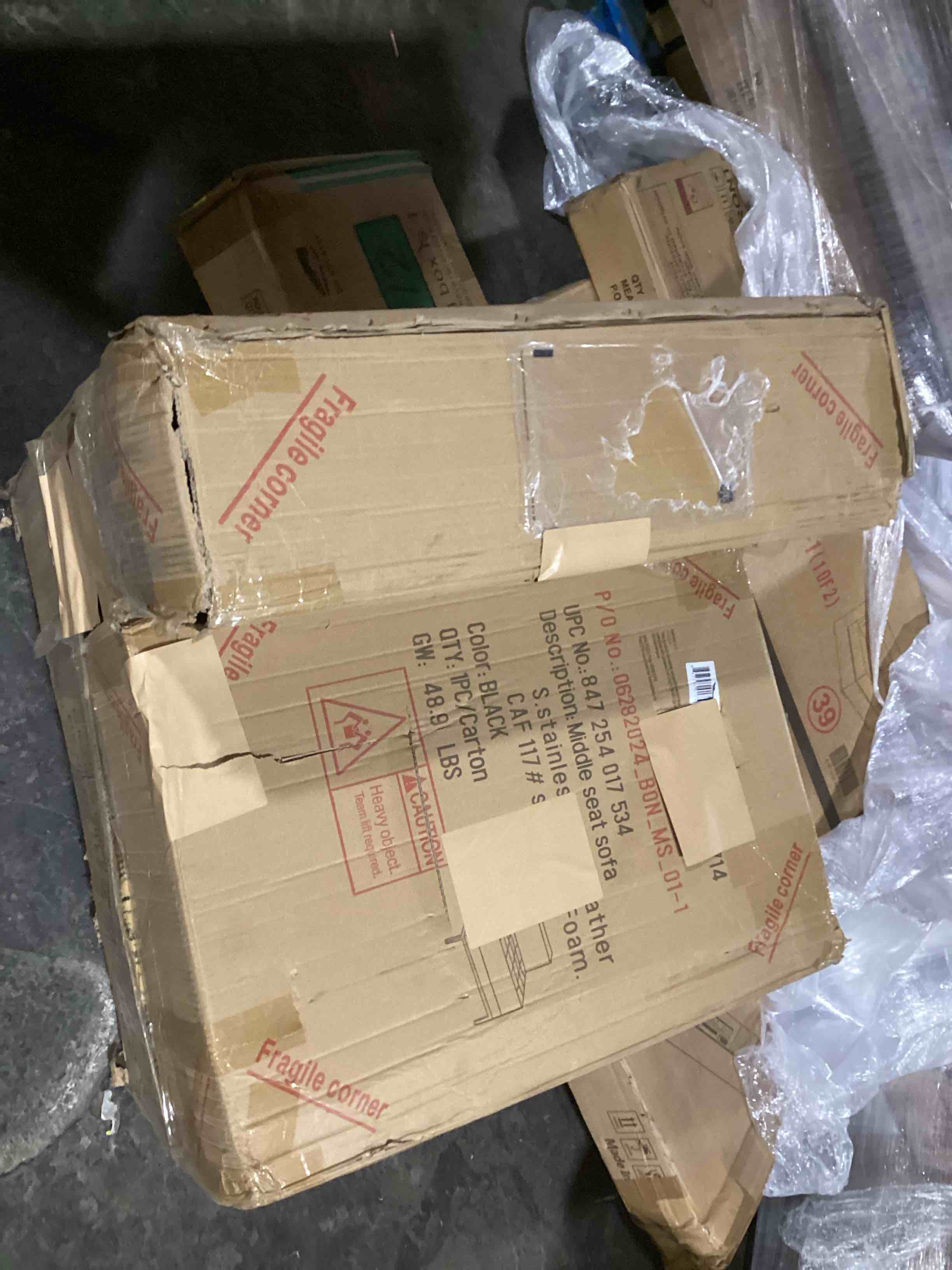 https://s3.amazonaws.com/lotting-images-prod/bidfta/PNK0456852_1730200989982.jpeg