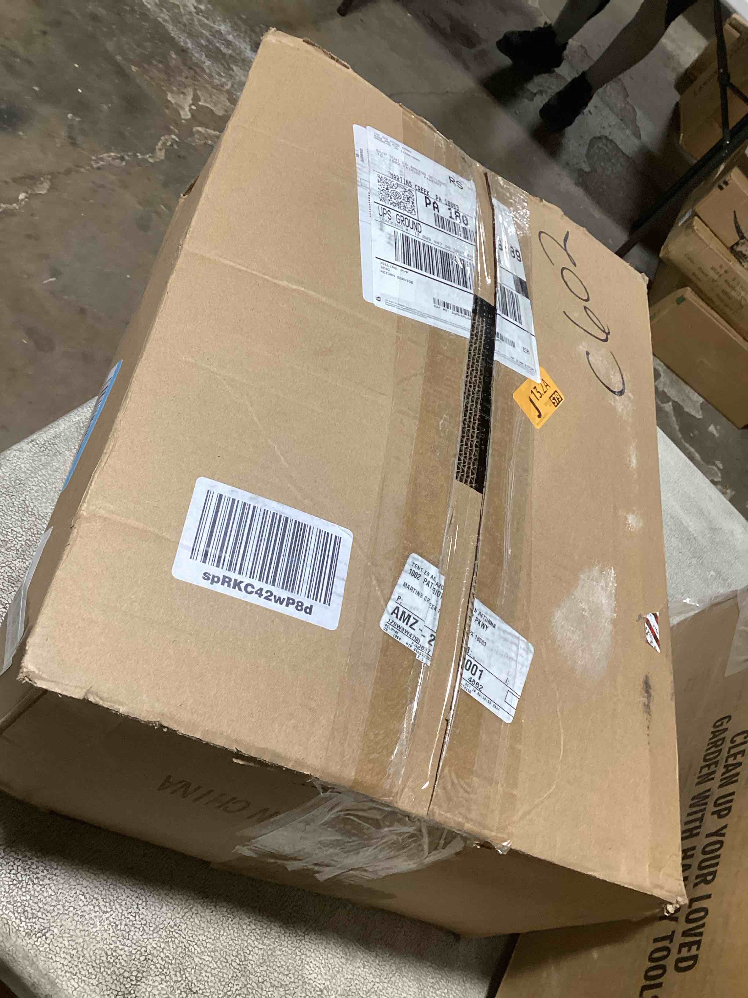 https://s3.amazonaws.com/lotting-images-prod/bidfta/PNK0457667_1729273220464.jpeg