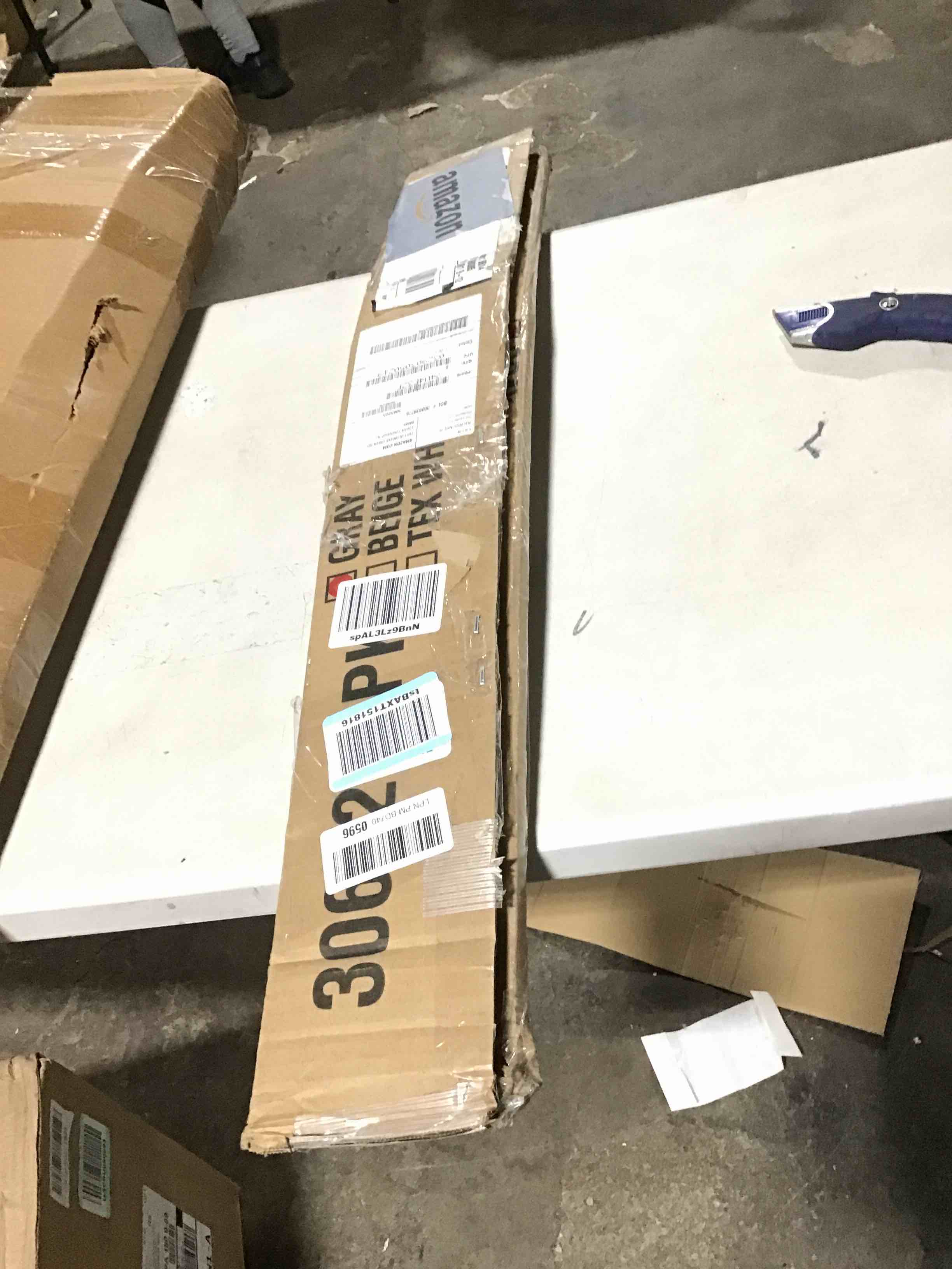 https://s3.amazonaws.com/lotting-images-prod/bidfta/PNK0457724_1729272201456.jpeg