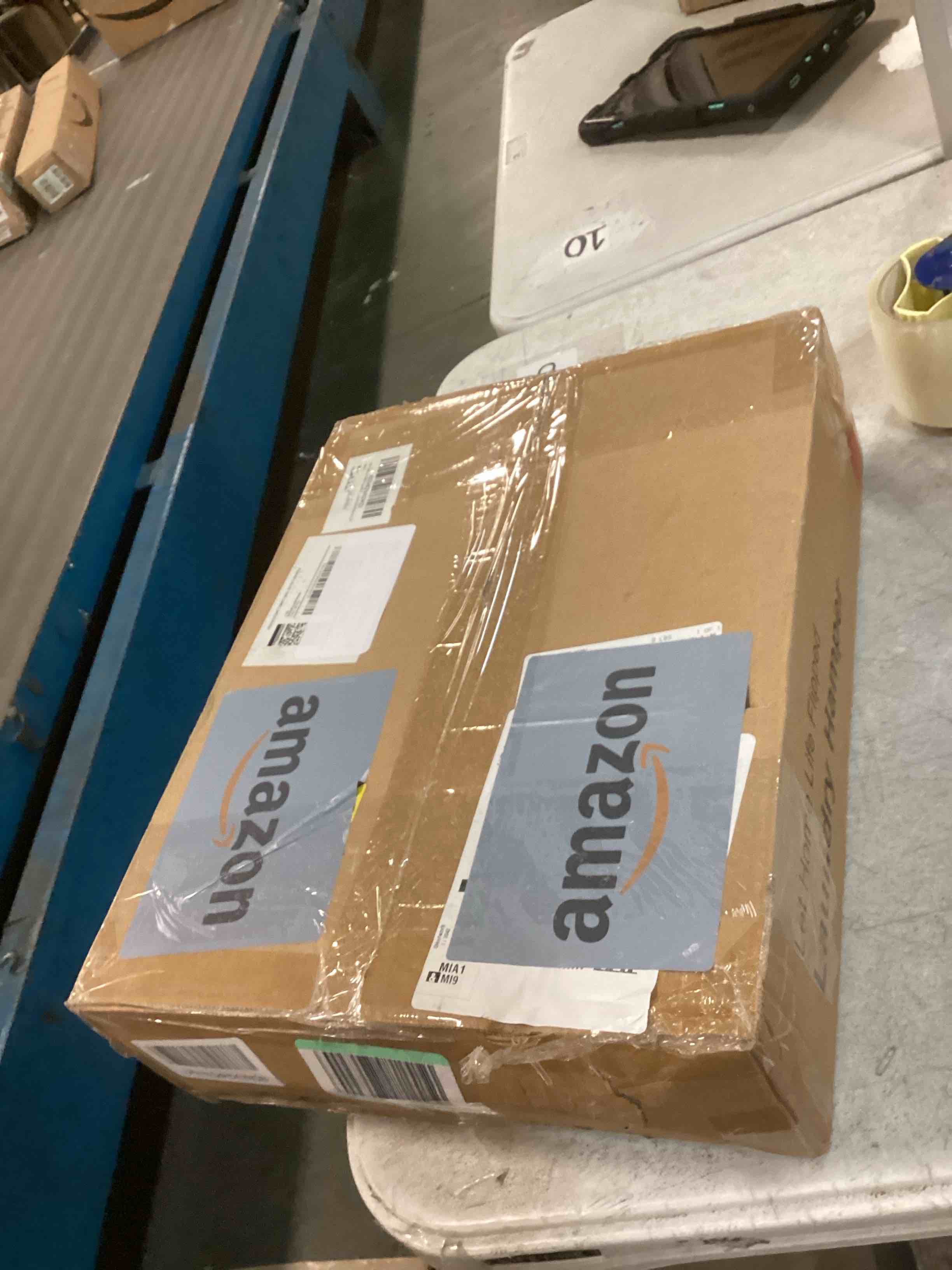 https://s3.amazonaws.com/lotting-images-prod/bidfta/PNK0458704_1729727831674.jpeg