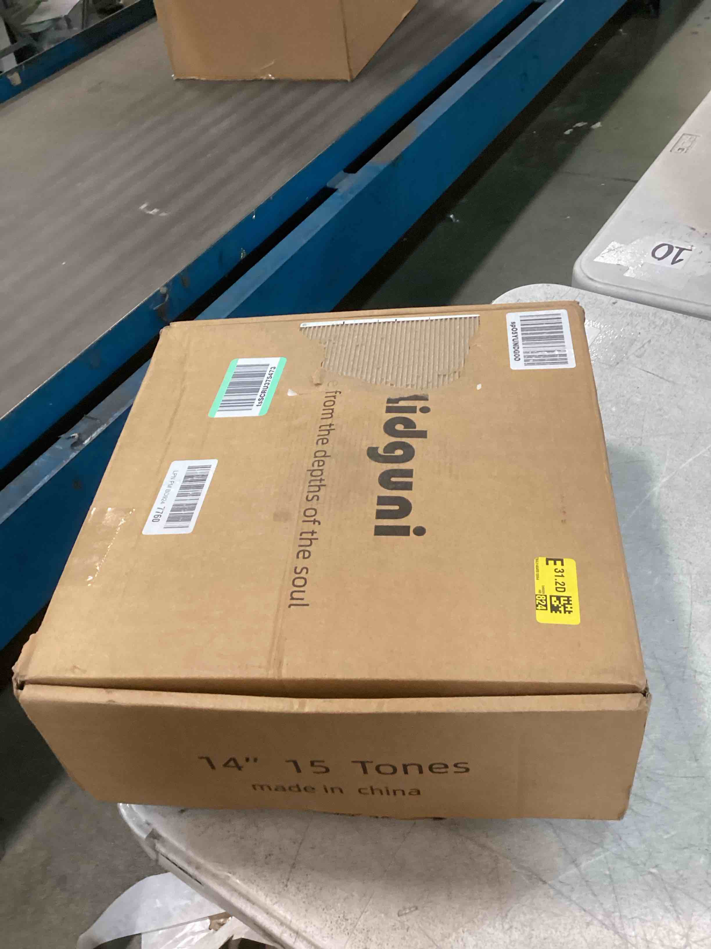 https://s3.amazonaws.com/lotting-images-prod/bidfta/PNK0458722_1729725816957.jpeg