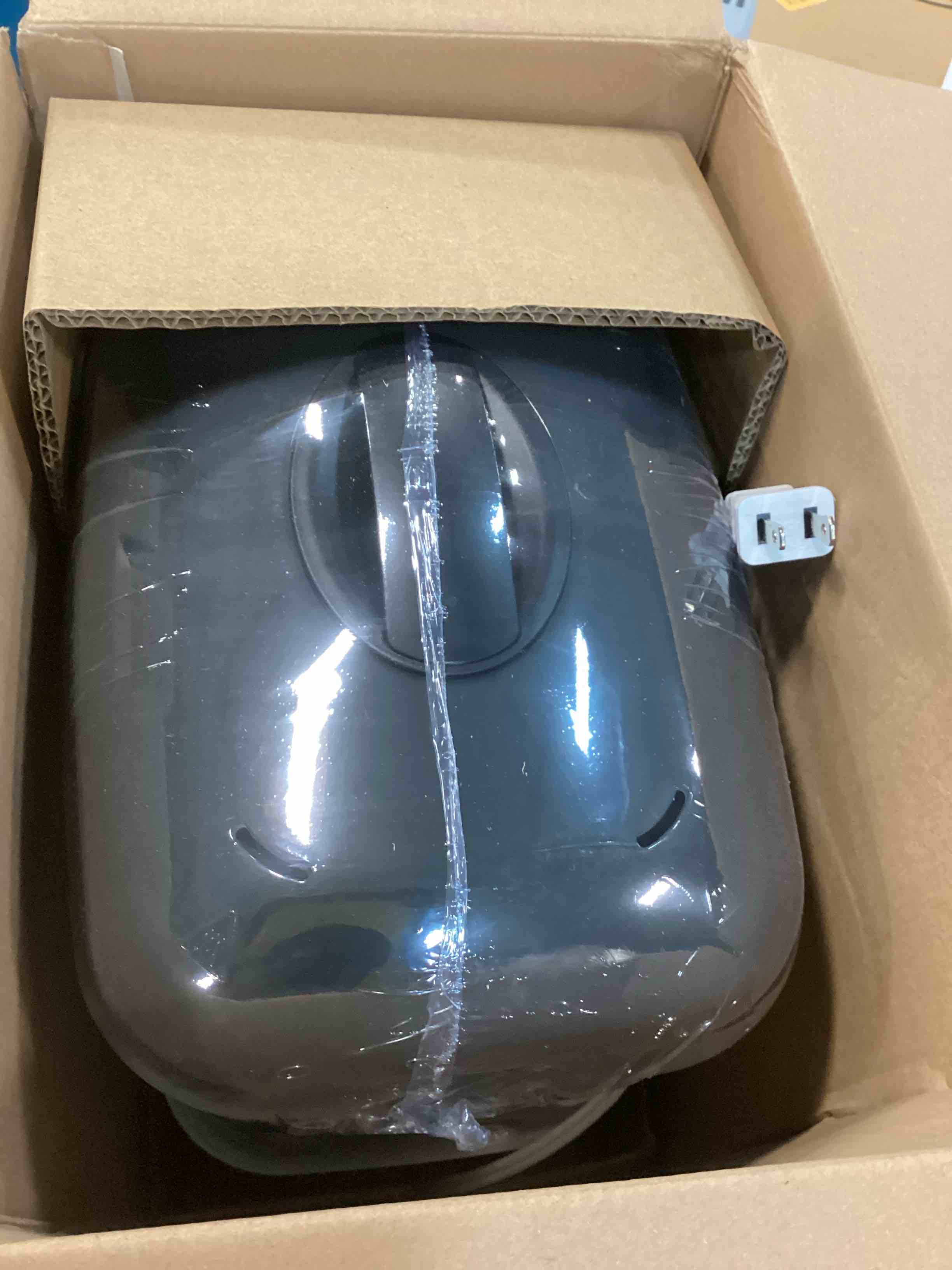 https://s3.amazonaws.com/lotting-images-prod/bidfta/PNK0458942_1729643748487.jpeg