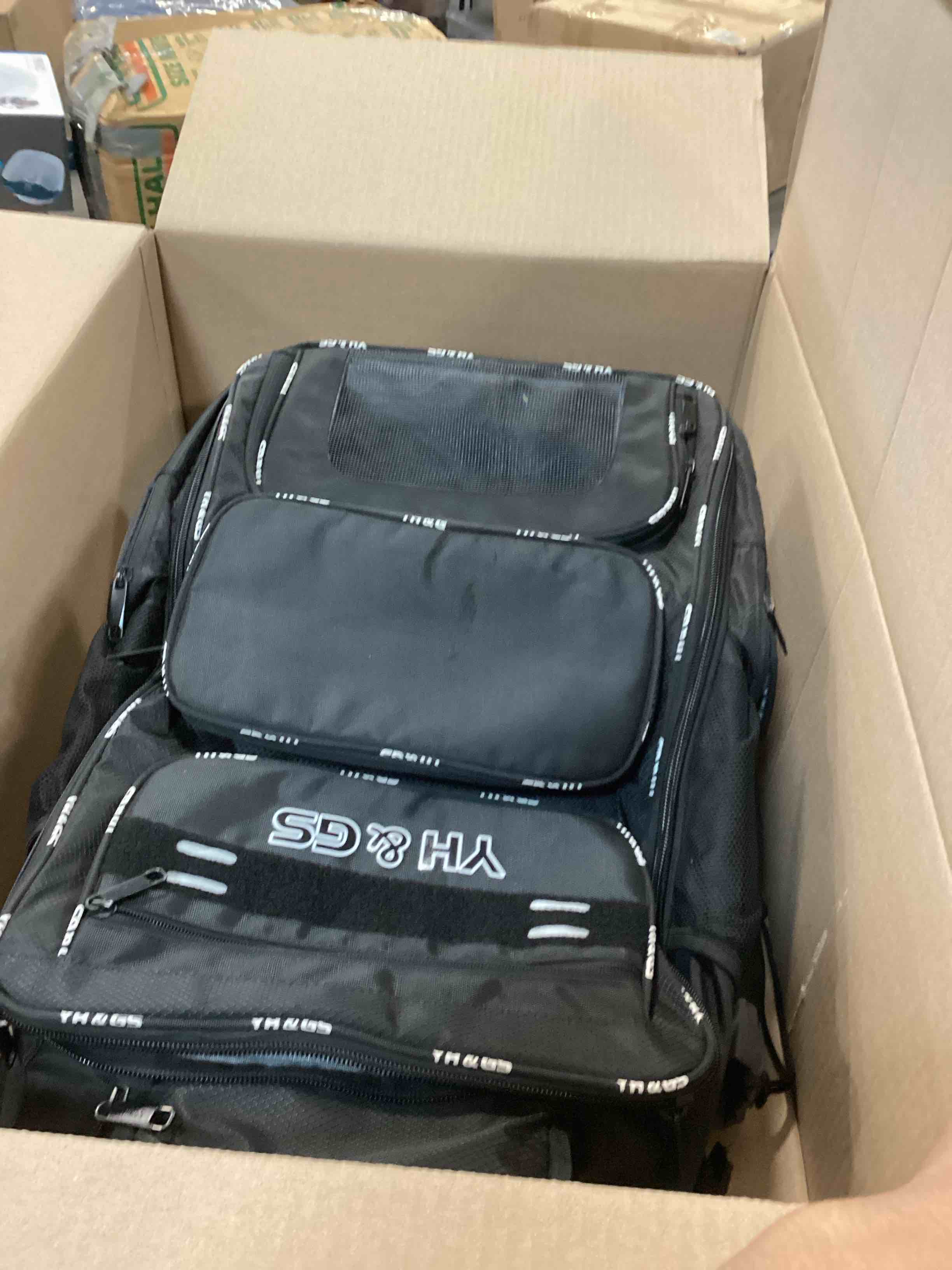 https://s3.amazonaws.com/lotting-images-prod/bidfta/PNK0459562_1729515780771.jpeg