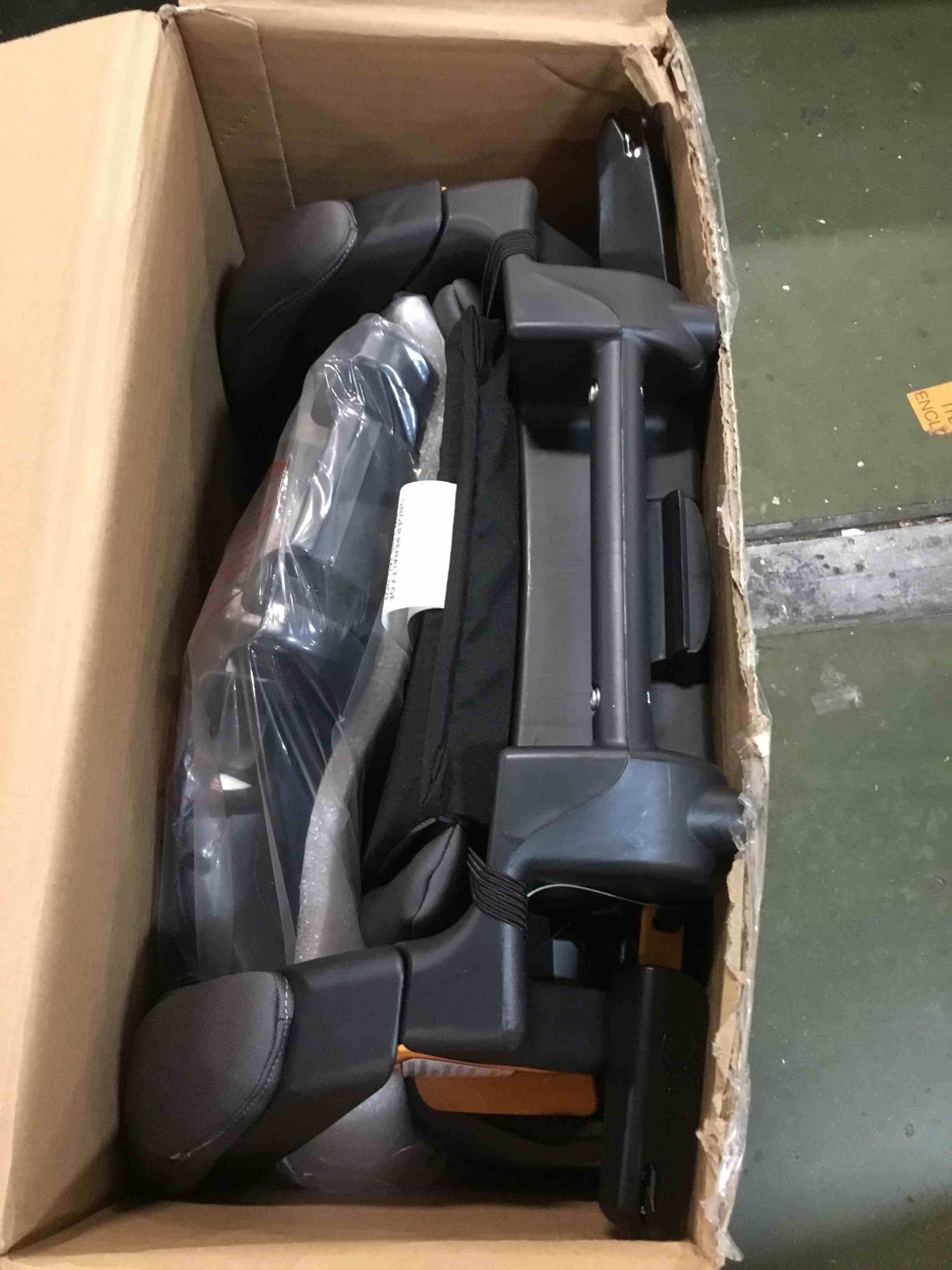 https://s3.amazonaws.com/lotting-images-prod/bidfta/PNK0460304_1730760374421.jpeg