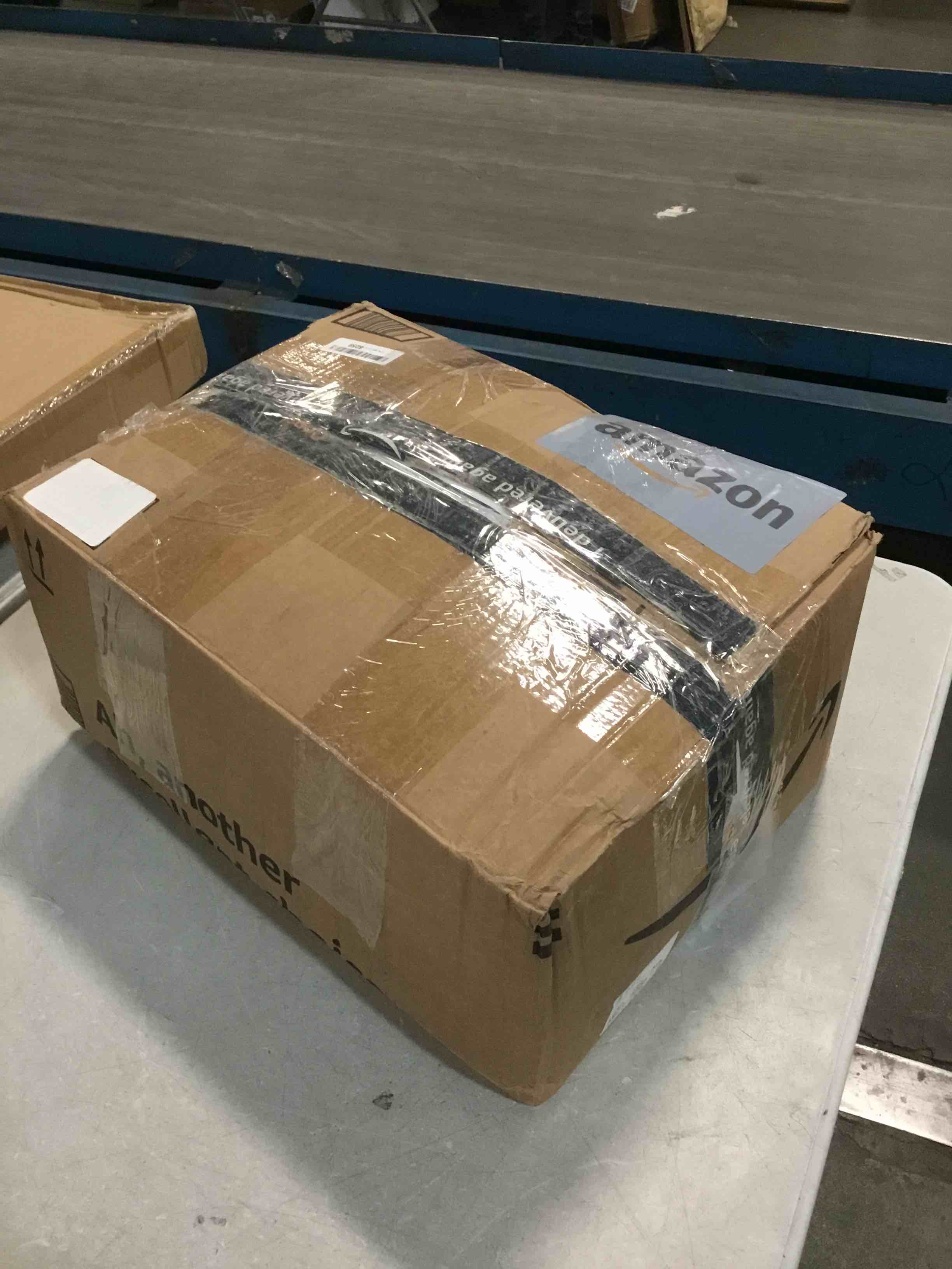 https://s3.amazonaws.com/lotting-images-prod/bidfta/PNK0460992_1730151684237.jpeg