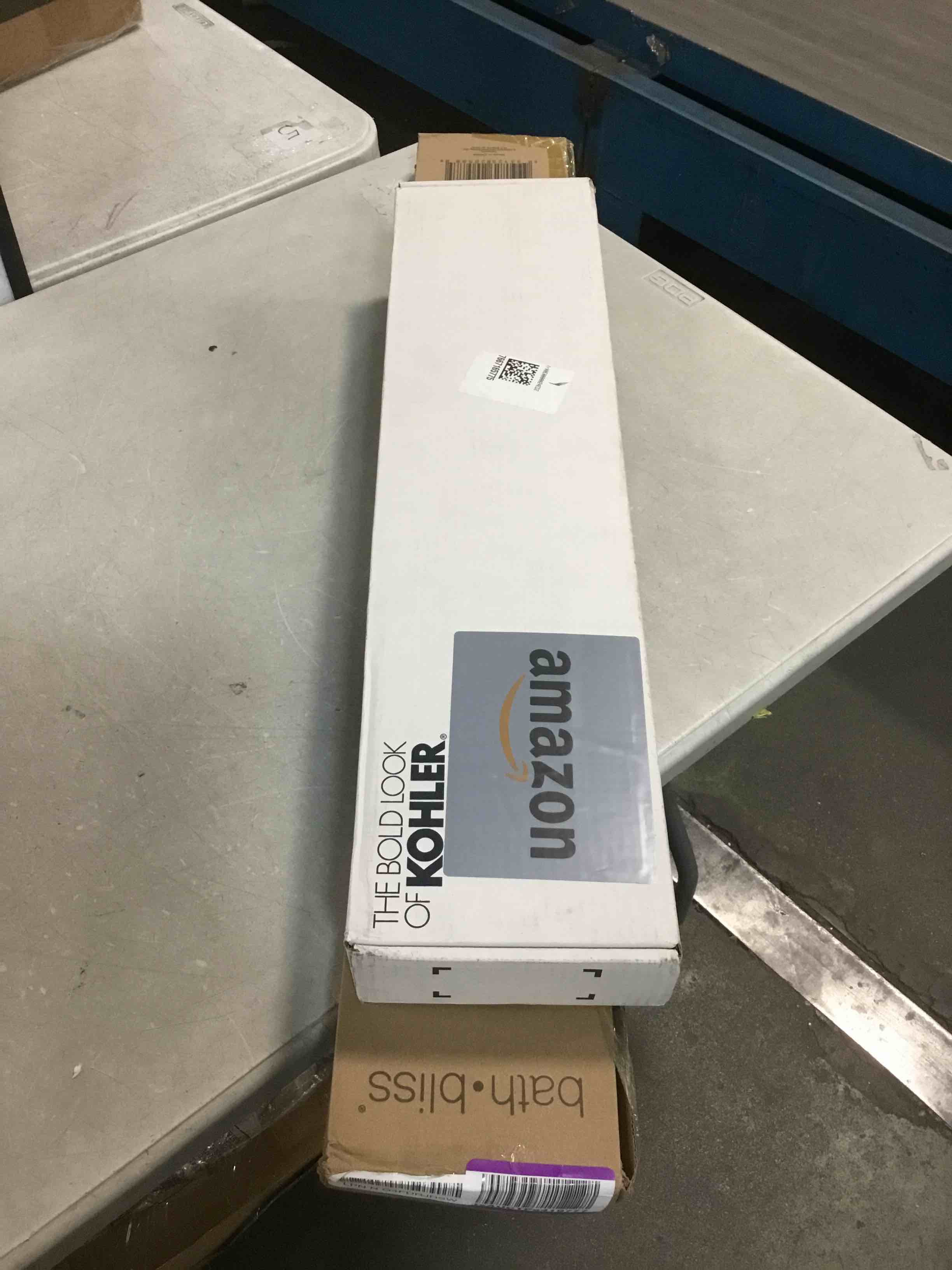 https://s3.amazonaws.com/lotting-images-prod/bidfta/PNK0461125_1729892846094.jpeg