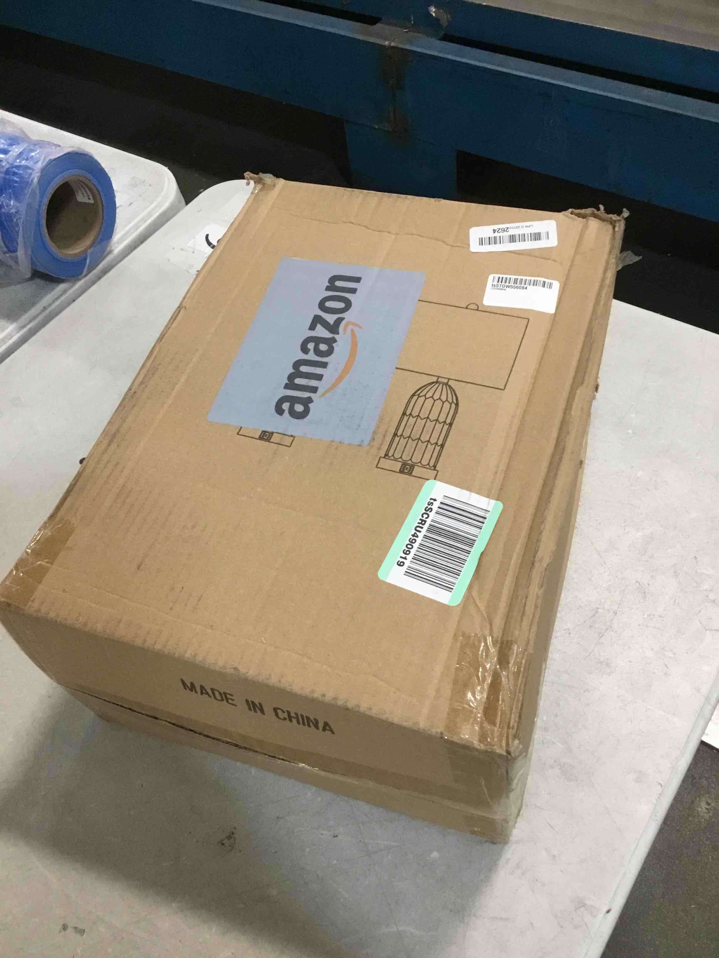https://s3.amazonaws.com/lotting-images-prod/bidfta/PNK0461434_1729726558446.jpeg