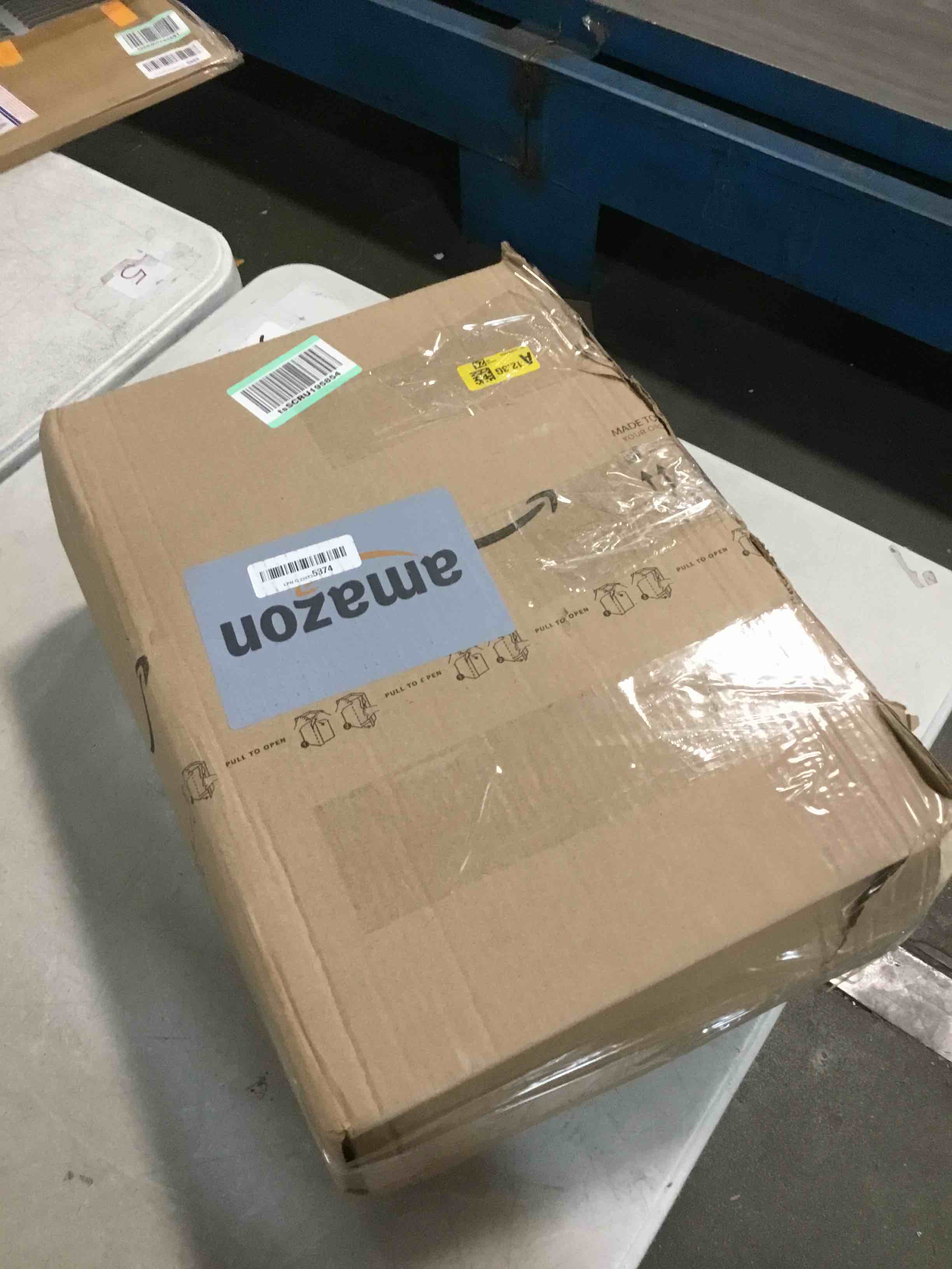https://s3.amazonaws.com/lotting-images-prod/bidfta/PNK0461460_1729722718265.jpeg