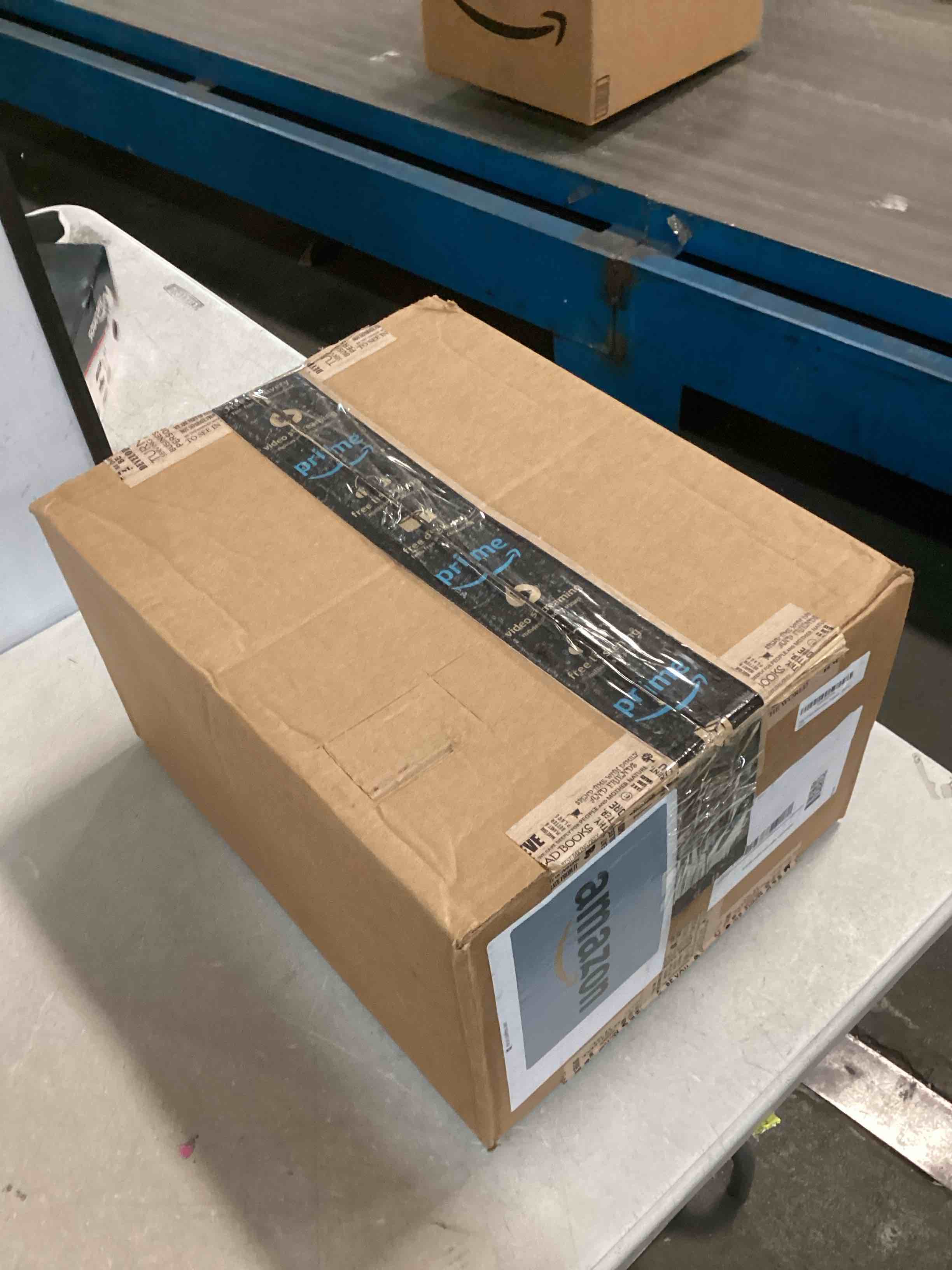 https://s3.amazonaws.com/lotting-images-prod/bidfta/PNK0461572_1729649952252.jpeg