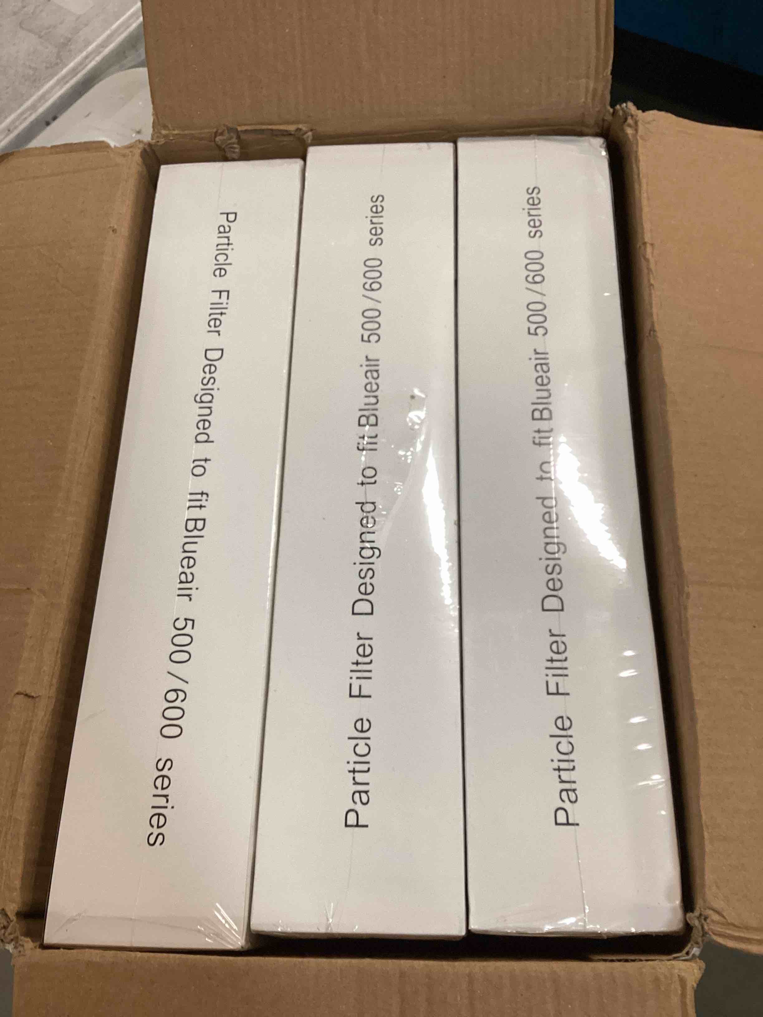 https://s3.amazonaws.com/lotting-images-prod/bidfta/PNK0461728_1729568207143.jpeg