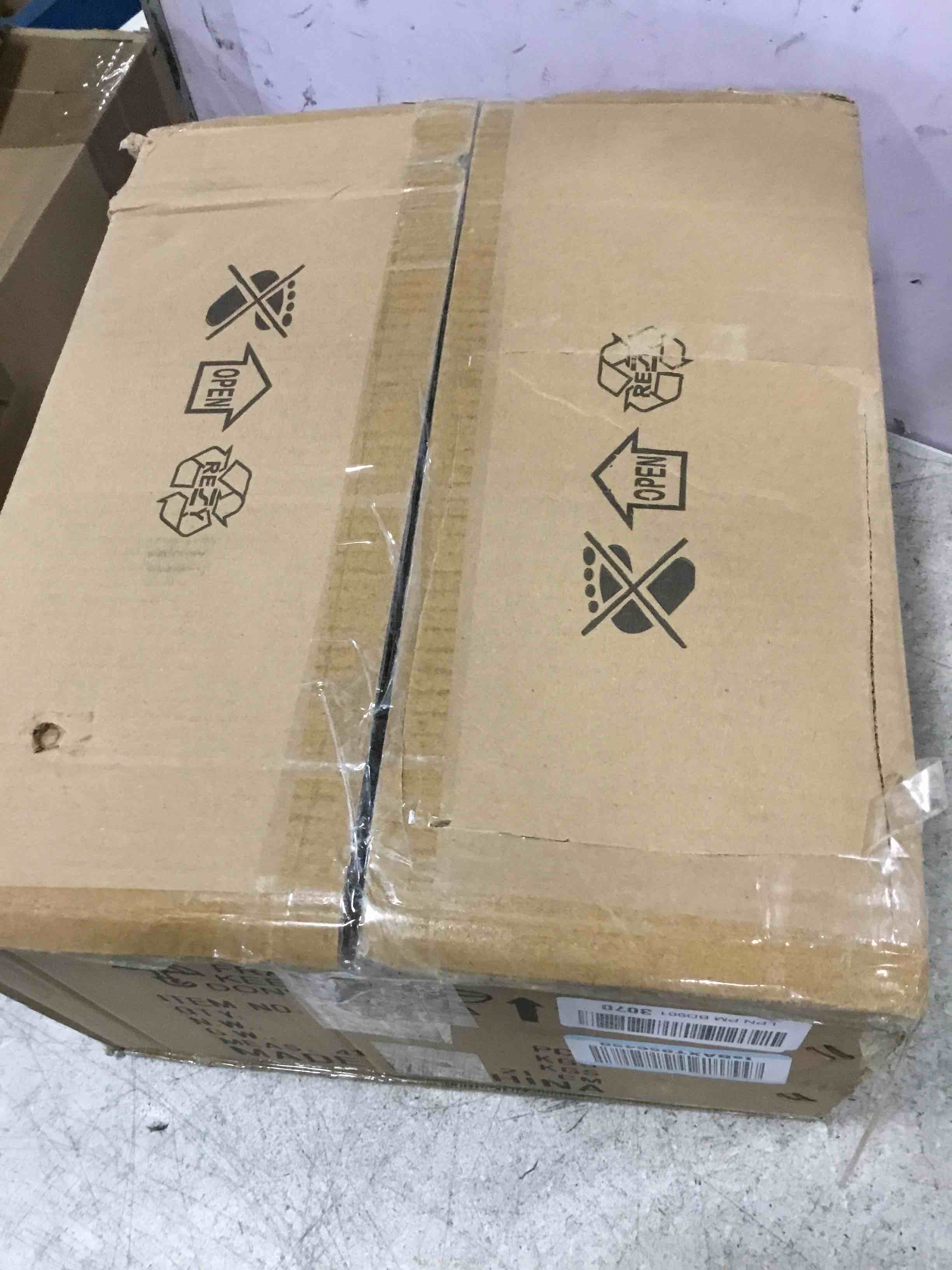 https://s3.amazonaws.com/lotting-images-prod/bidfta/PNK0462205_1730303176318.jpeg