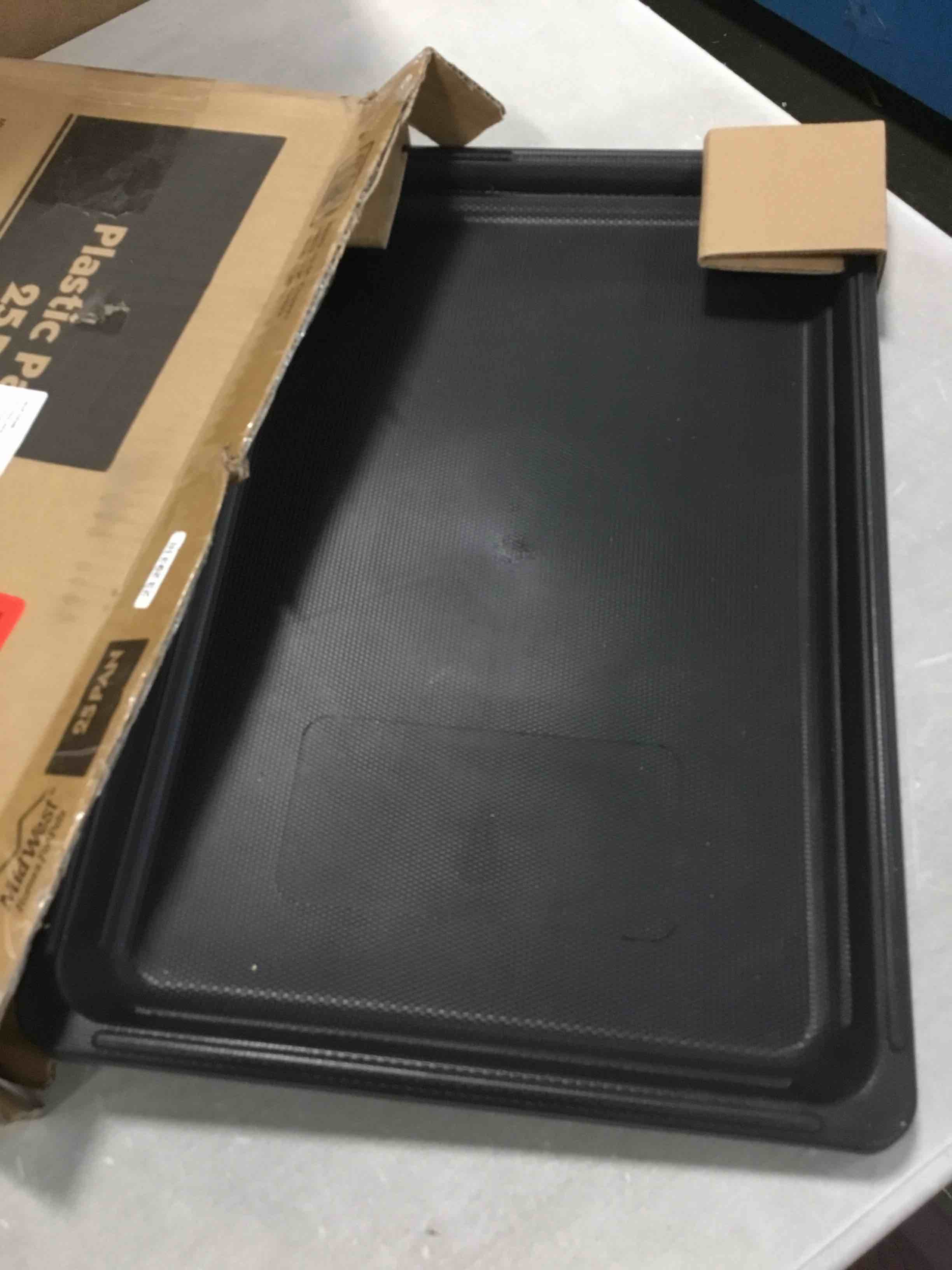 https://s3.amazonaws.com/lotting-images-prod/bidfta/PNK0462996_1729868931719.jpeg