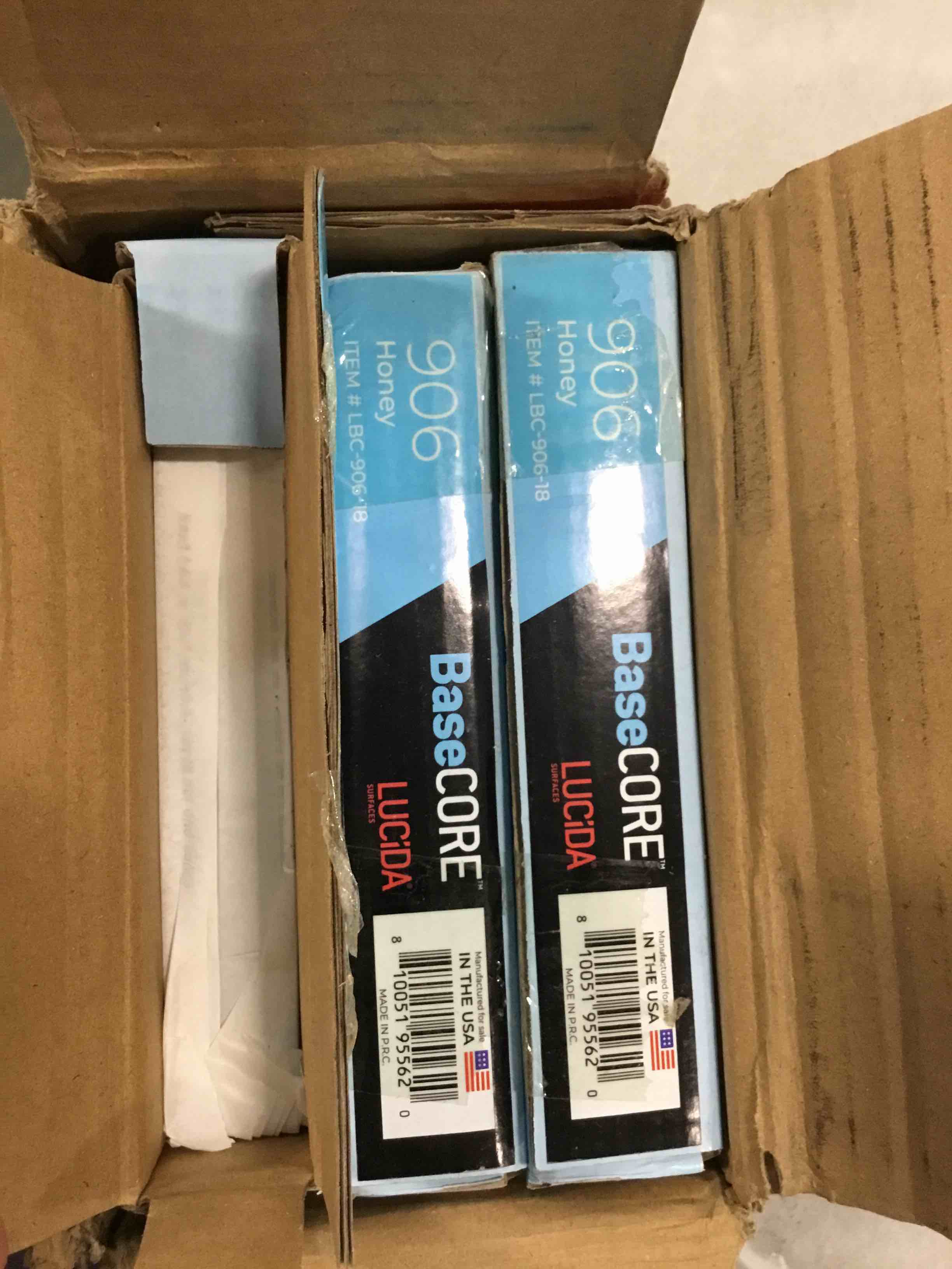 https://s3.amazonaws.com/lotting-images-prod/bidfta/PNK0463101_1729799522175.jpeg