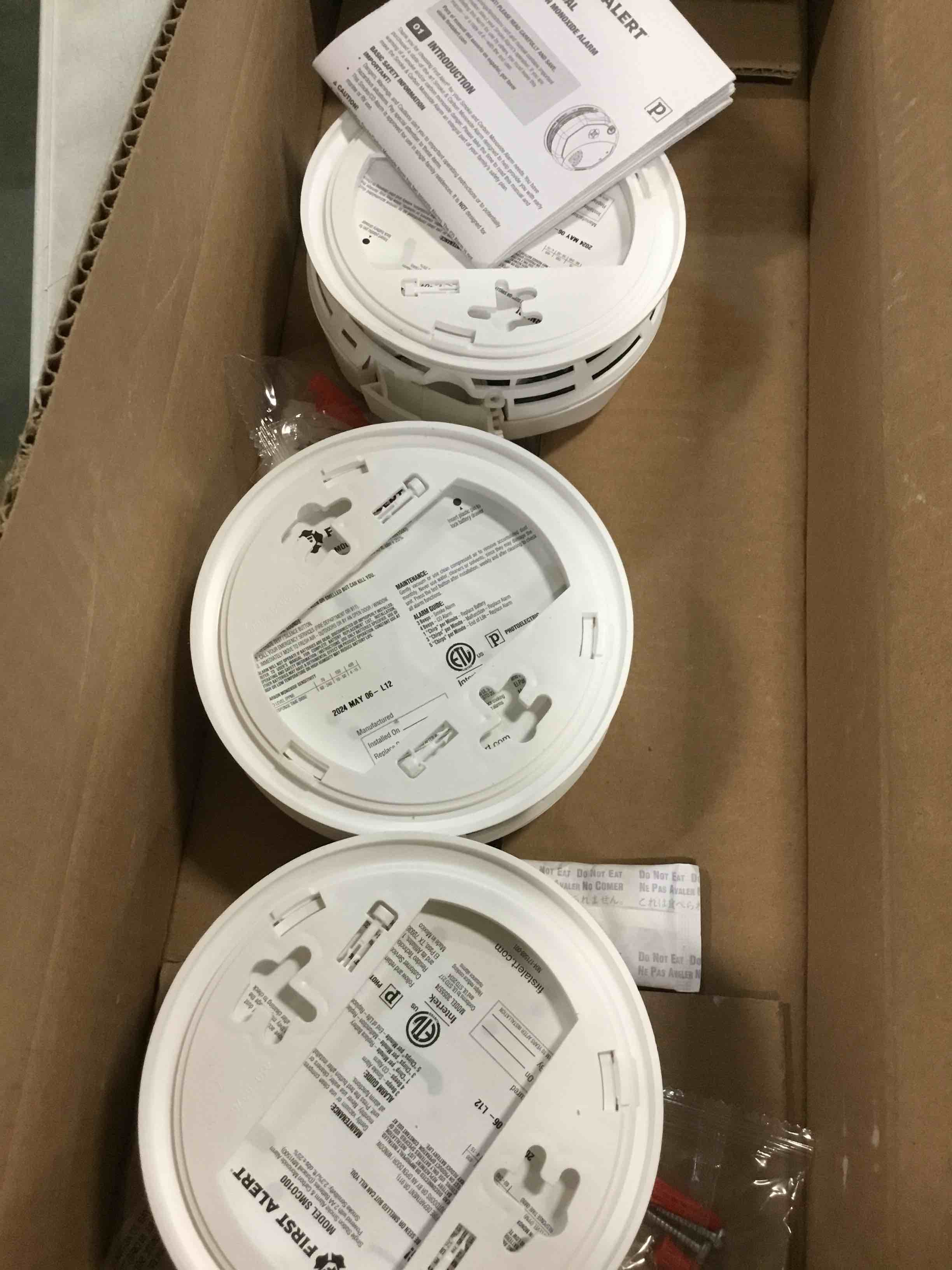 https://s3.amazonaws.com/lotting-images-prod/bidfta/PNK0463275_1729780321010.jpeg