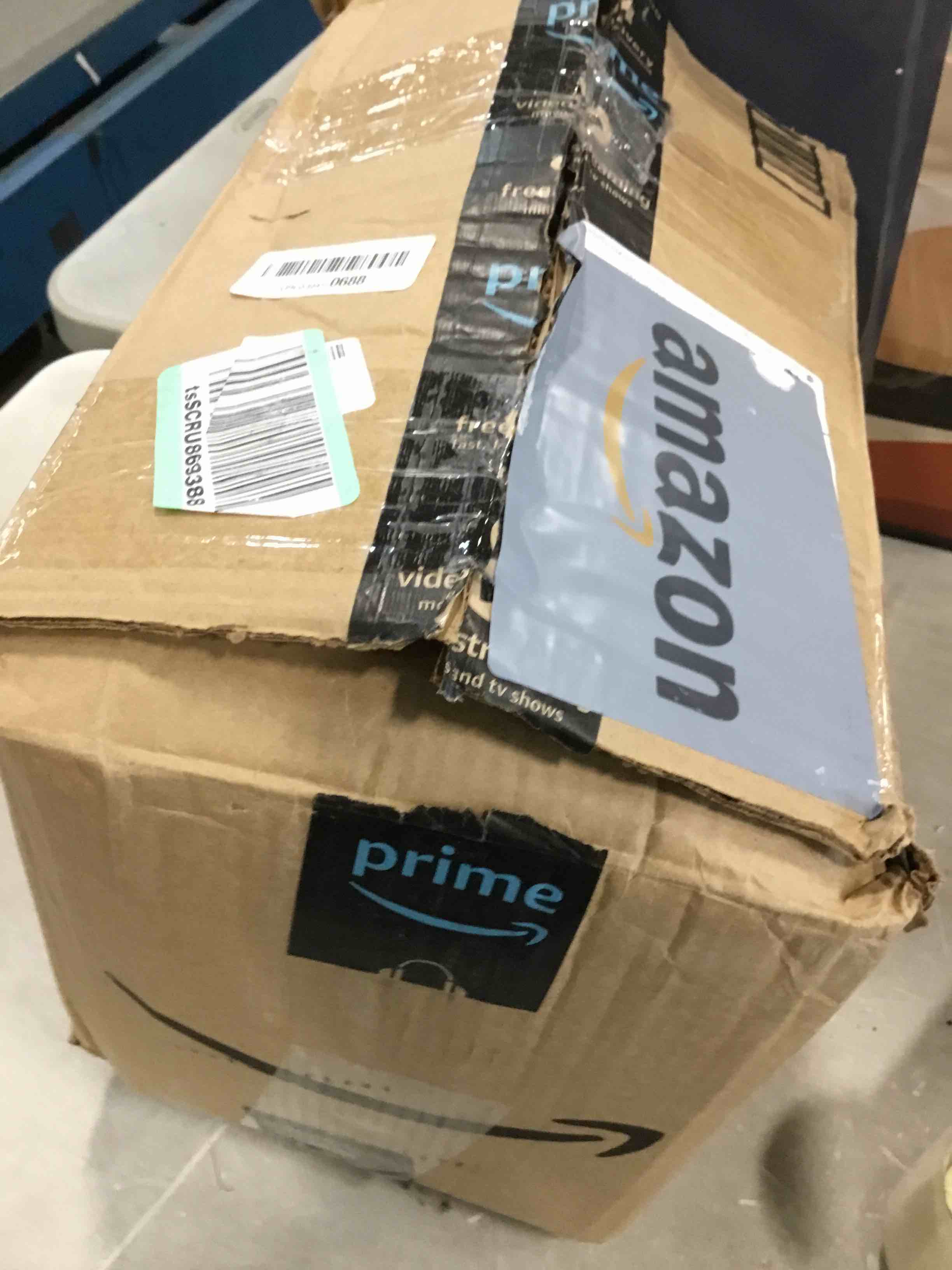 https://s3.amazonaws.com/lotting-images-prod/bidfta/PNK0463323_1729773707163.jpeg