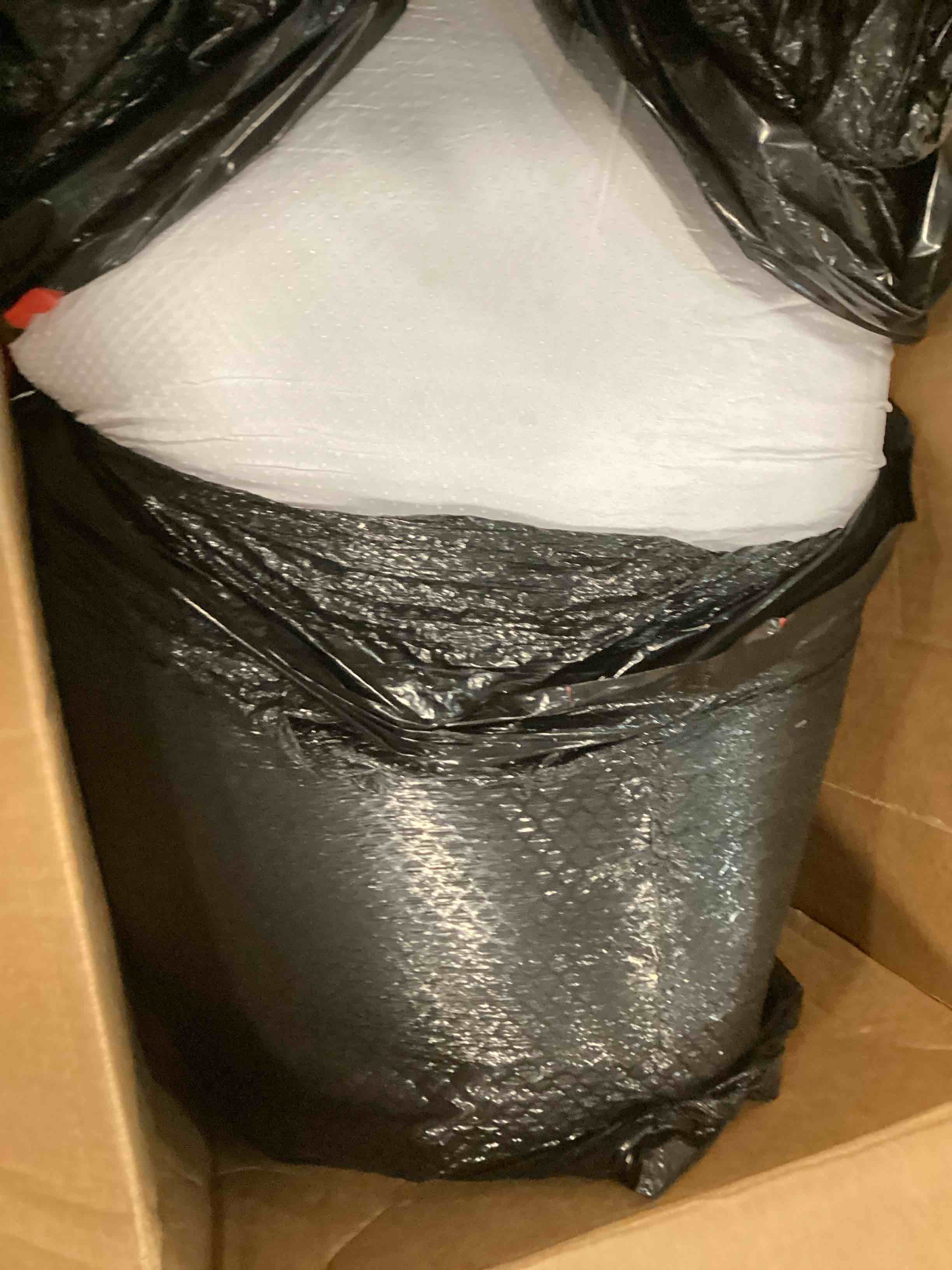 https://s3.amazonaws.com/lotting-images-prod/bidfta/PNK0463479_1729728330753.jpeg