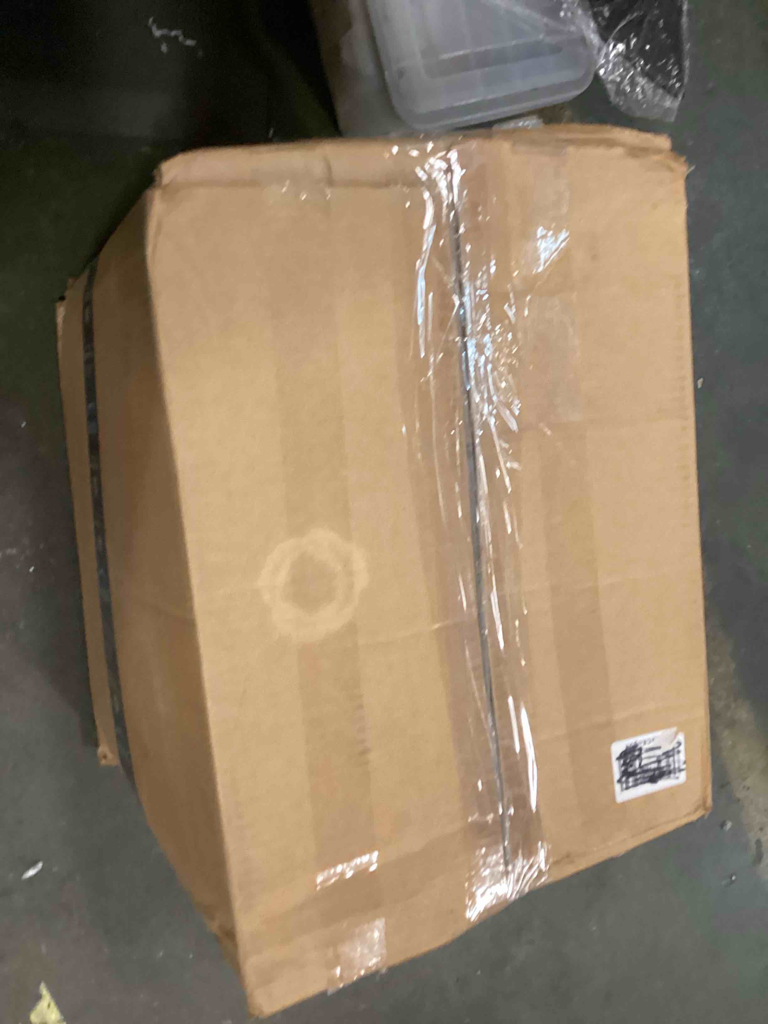 https://s3.amazonaws.com/lotting-images-prod/bidfta/PNK0463479_1729728352320.jpeg
