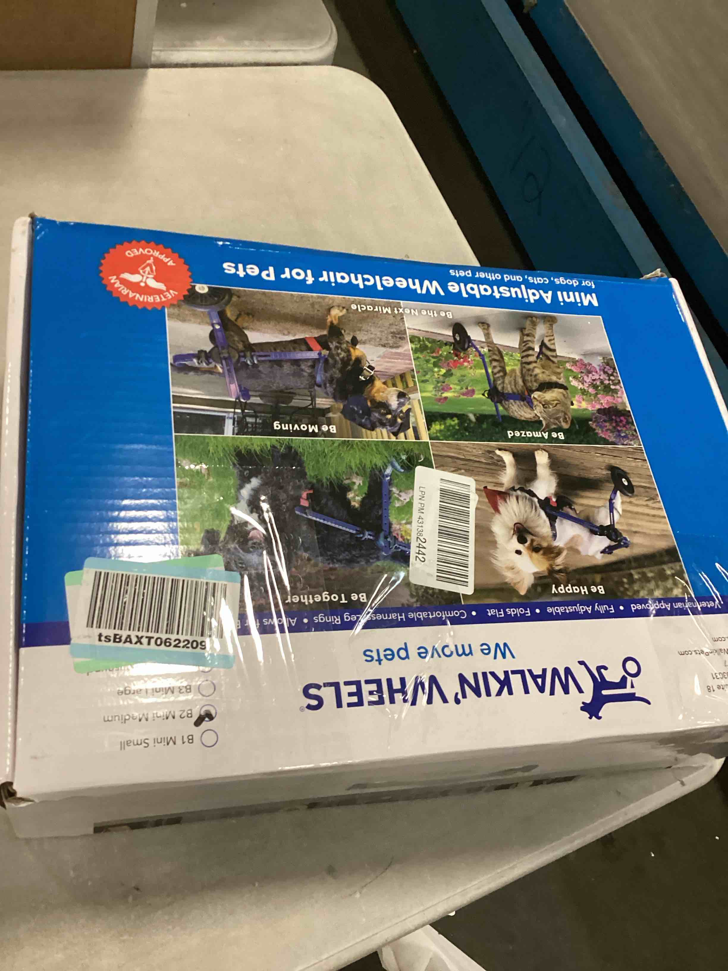 https://s3.amazonaws.com/lotting-images-prod/bidfta/PNK0463815_1729567675723.jpeg