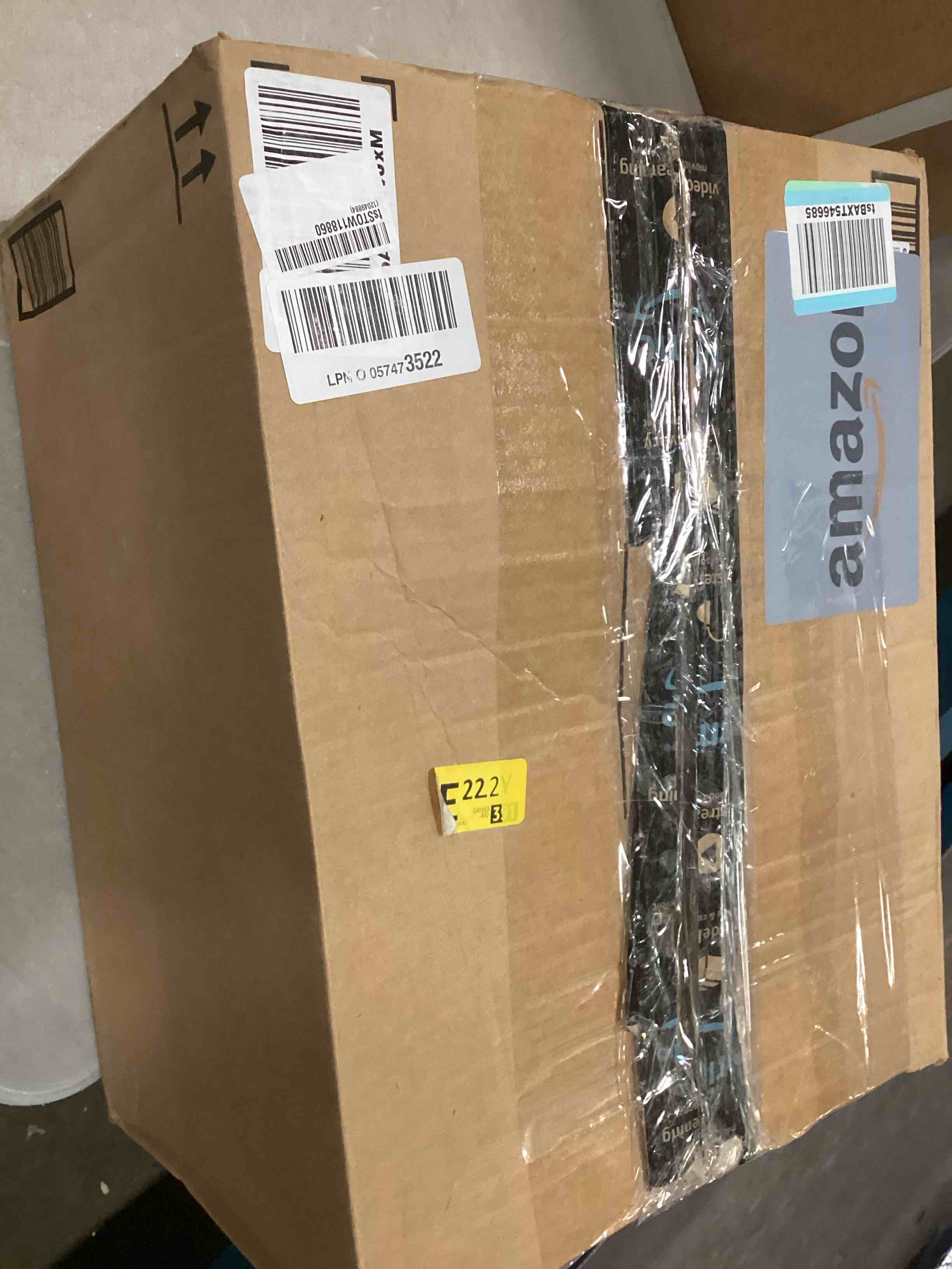 https://s3.amazonaws.com/lotting-images-prod/bidfta/PNK0463823_1729565733567.jpeg