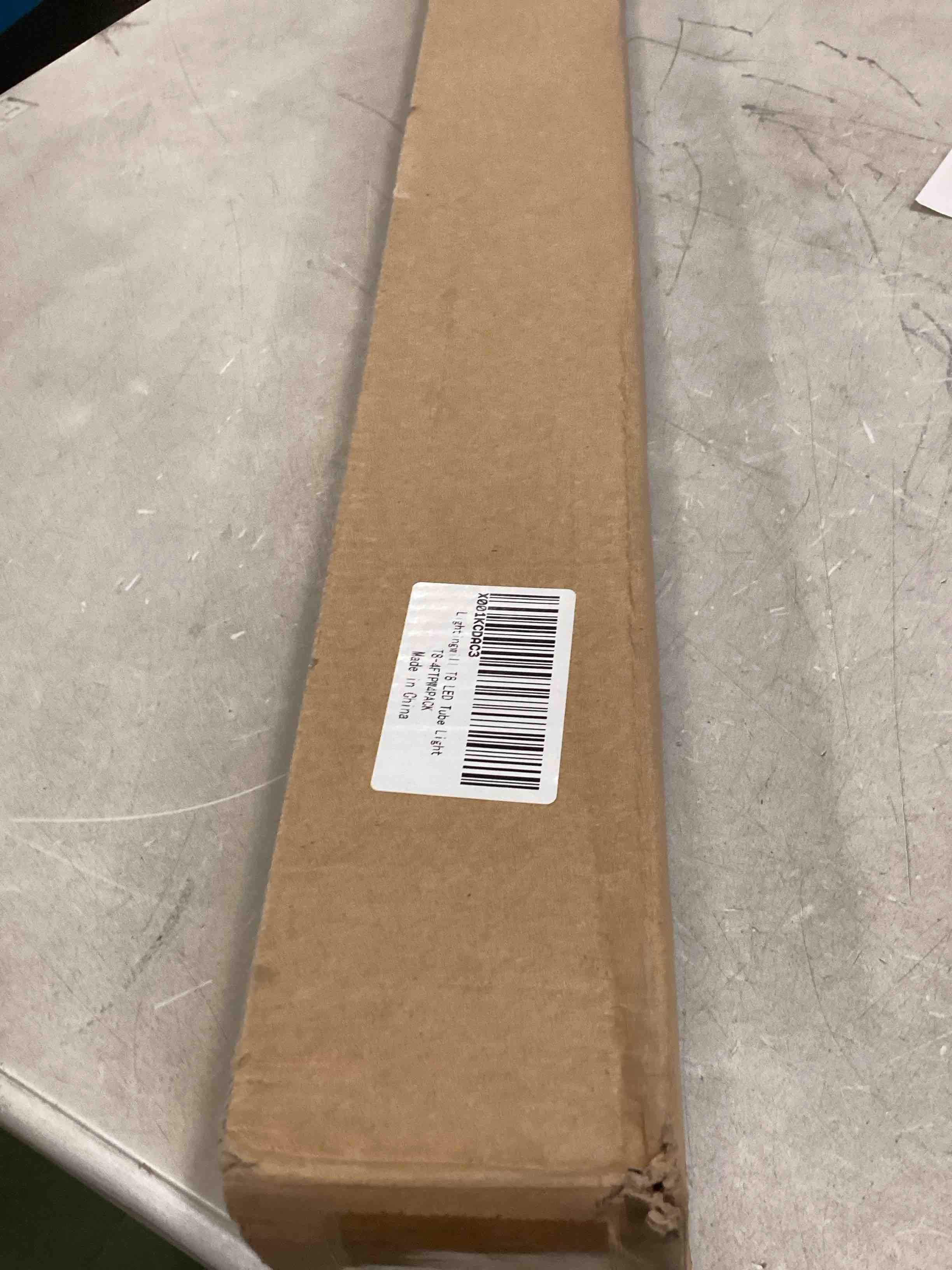 https://s3.amazonaws.com/lotting-images-prod/bidfta/PNK0464944_1729779919053.jpeg