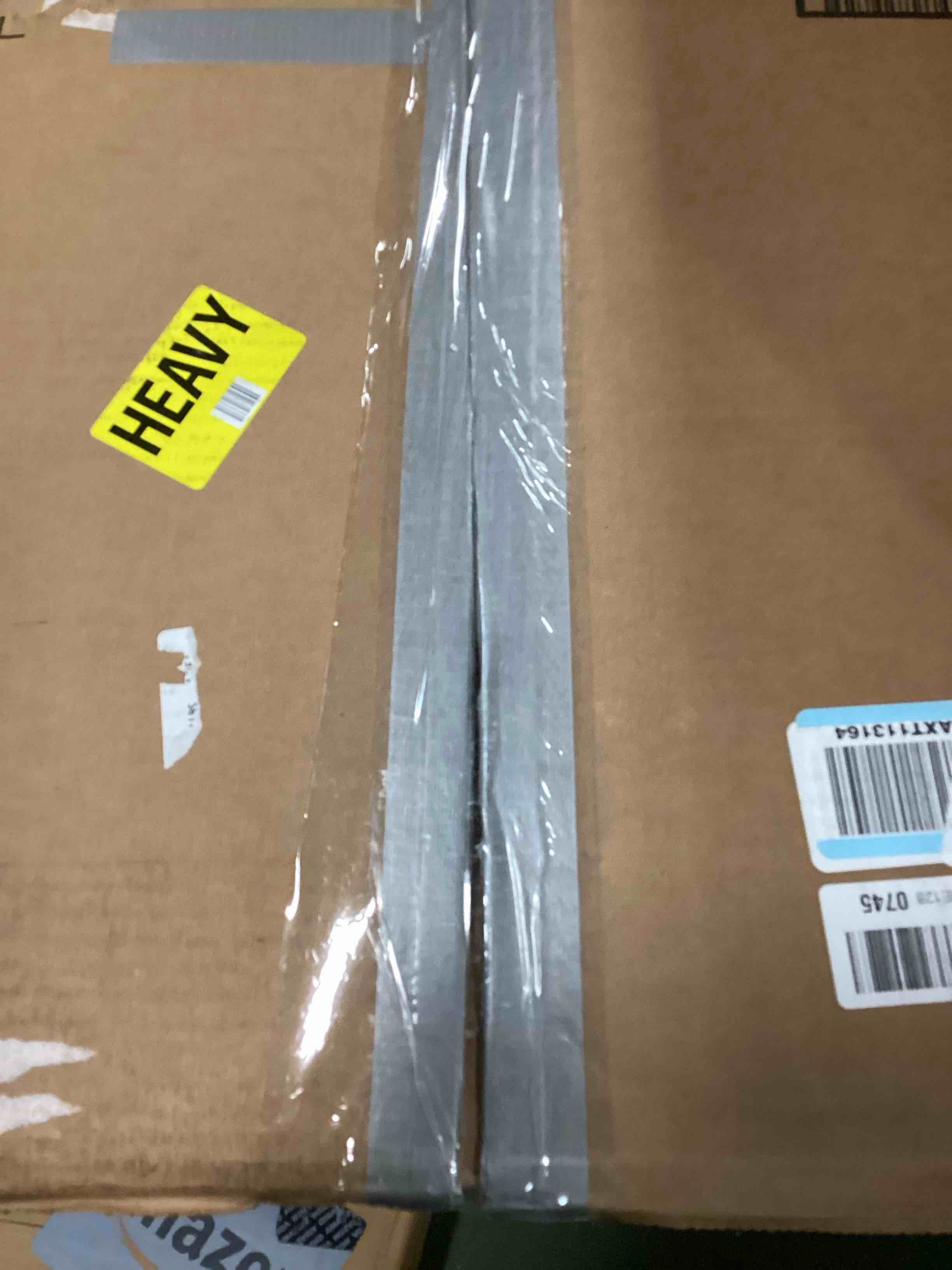 https://s3.amazonaws.com/lotting-images-prod/bidfta/PNK0465008_1729771552194.jpeg