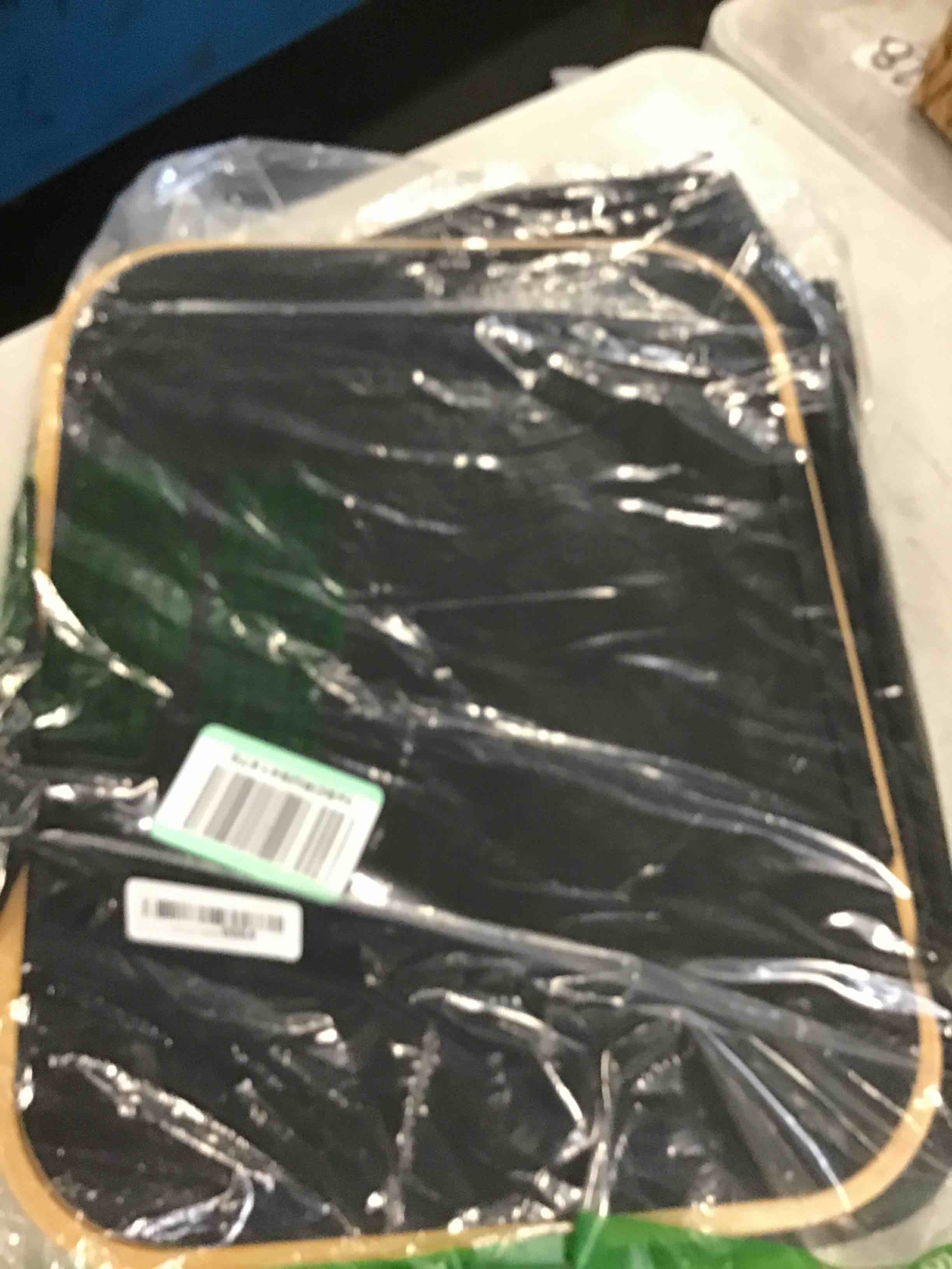 https://s3.amazonaws.com/lotting-images-prod/bidfta/PNK0465830_1729517833368.jpeg