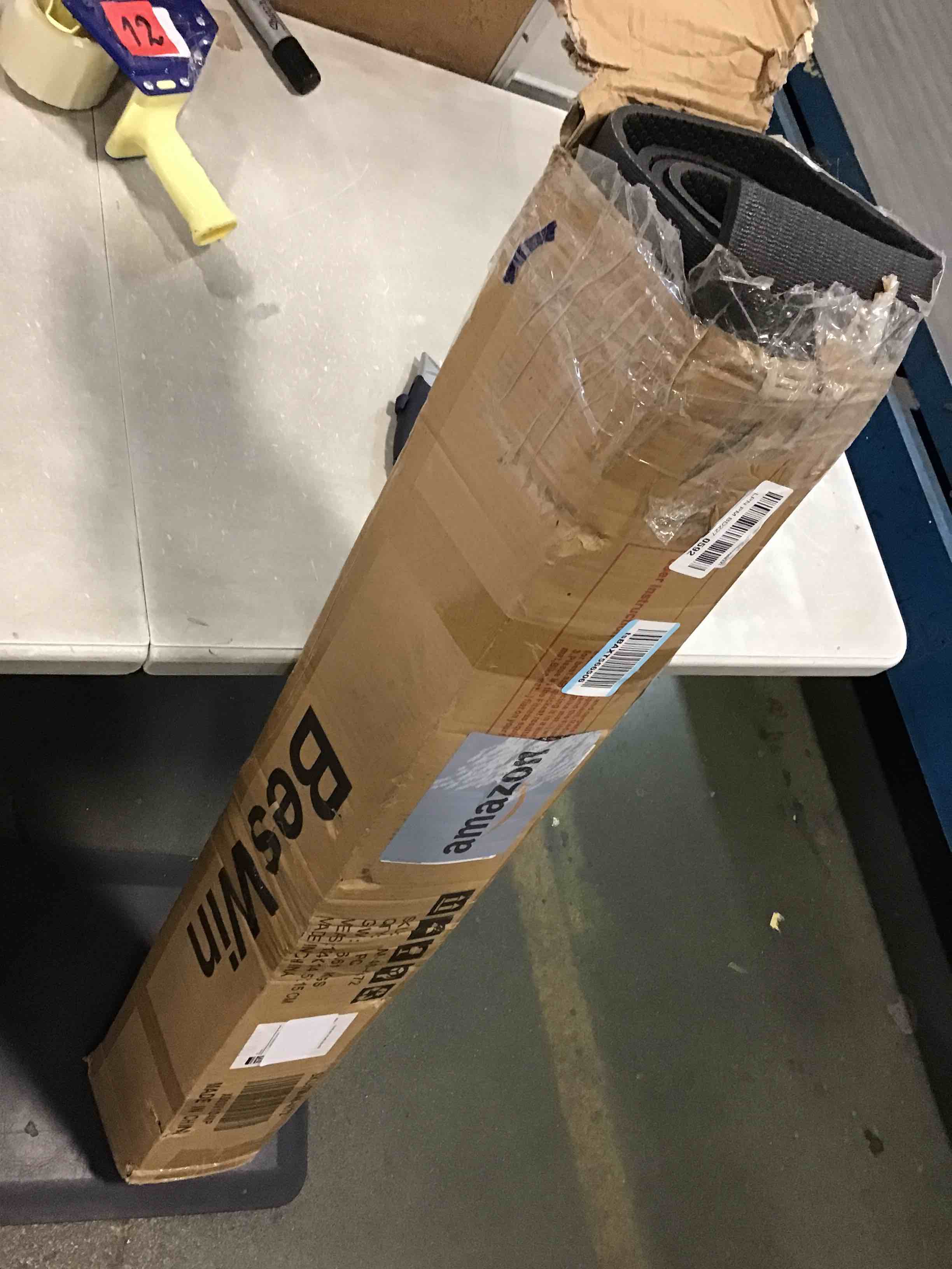 https://s3.amazonaws.com/lotting-images-prod/bidfta/PNK0466352_1729805770163.jpeg
