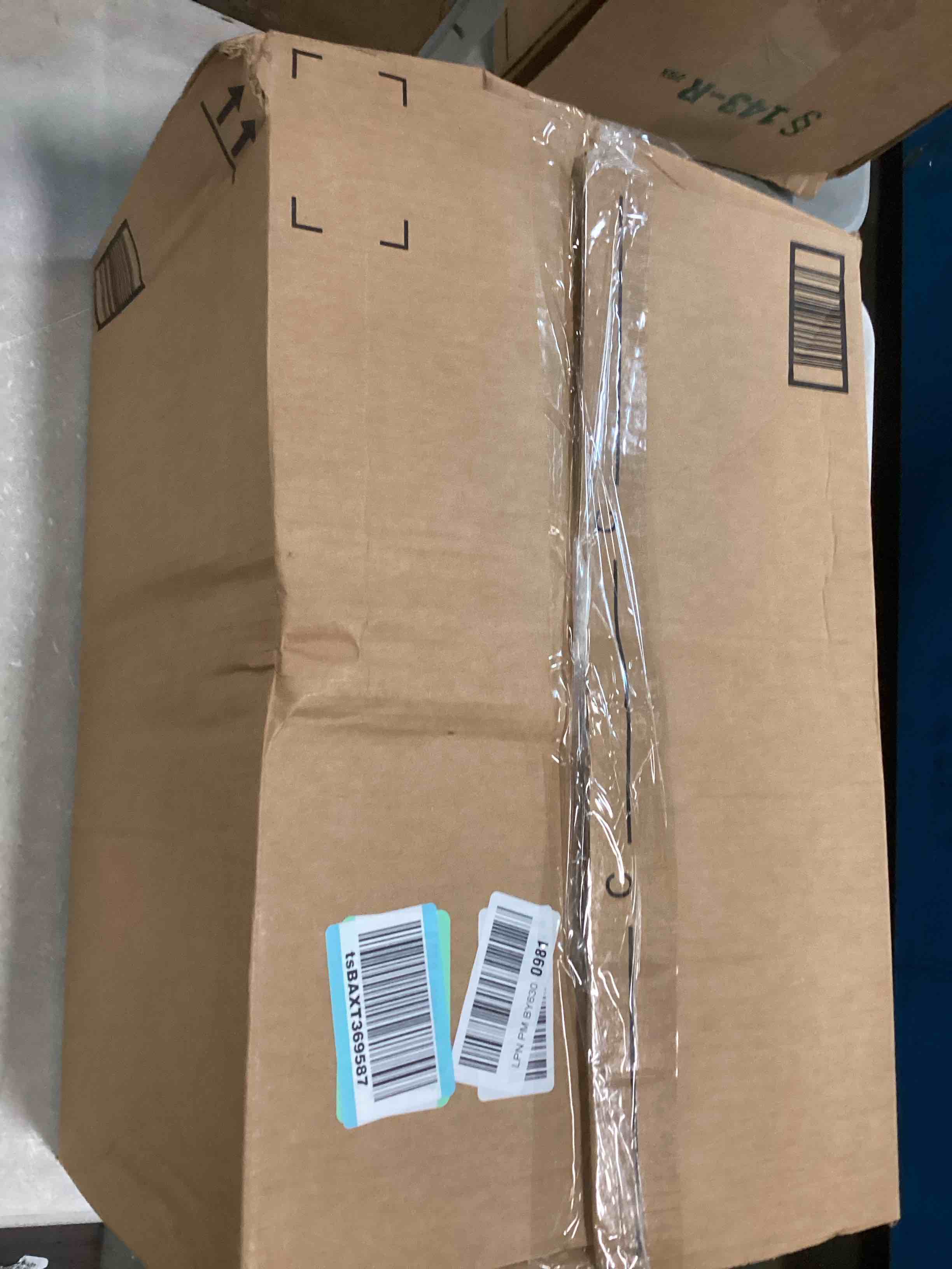 https://s3.amazonaws.com/lotting-images-prod/bidfta/PNK0466676_1729649576261.jpeg