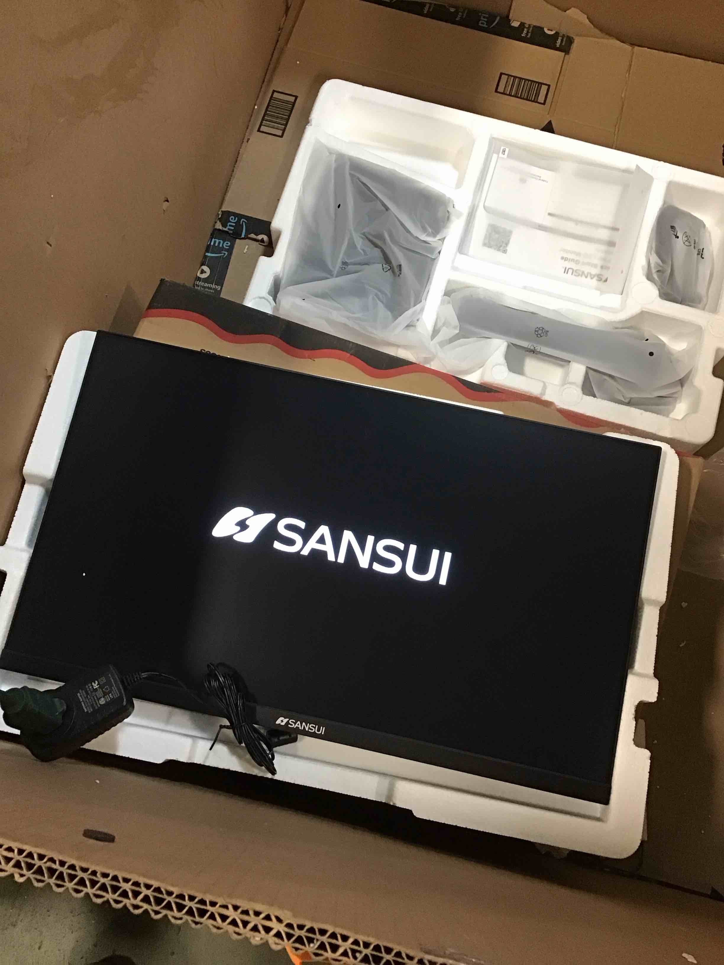 https://s3.amazonaws.com/lotting-images-prod/bidfta/PNK0467145_1732899697048.jpeg
